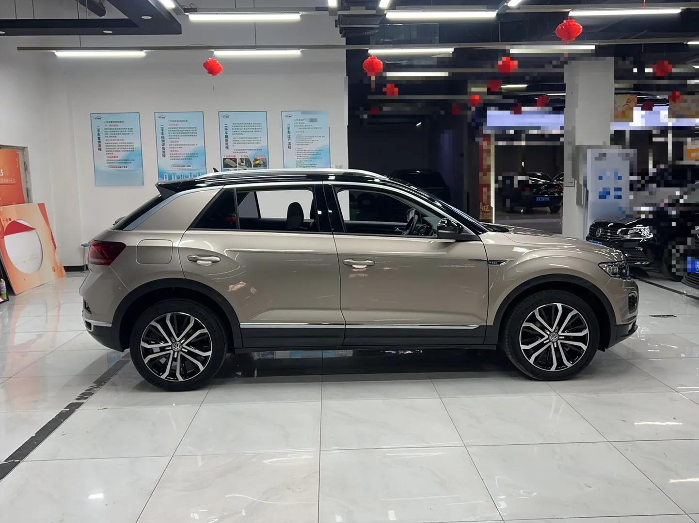 Volkswagen T-ROC 2018 280TSI DSG Two-Wheel-Drive Comfort Version China V Standard — миниатюра 6