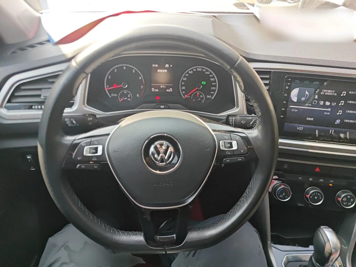 Volkswagen T-ROC 2018 280TSI DSG Two-Wheel Drive Advanced Version China V Emission Standard — миниатюра 13