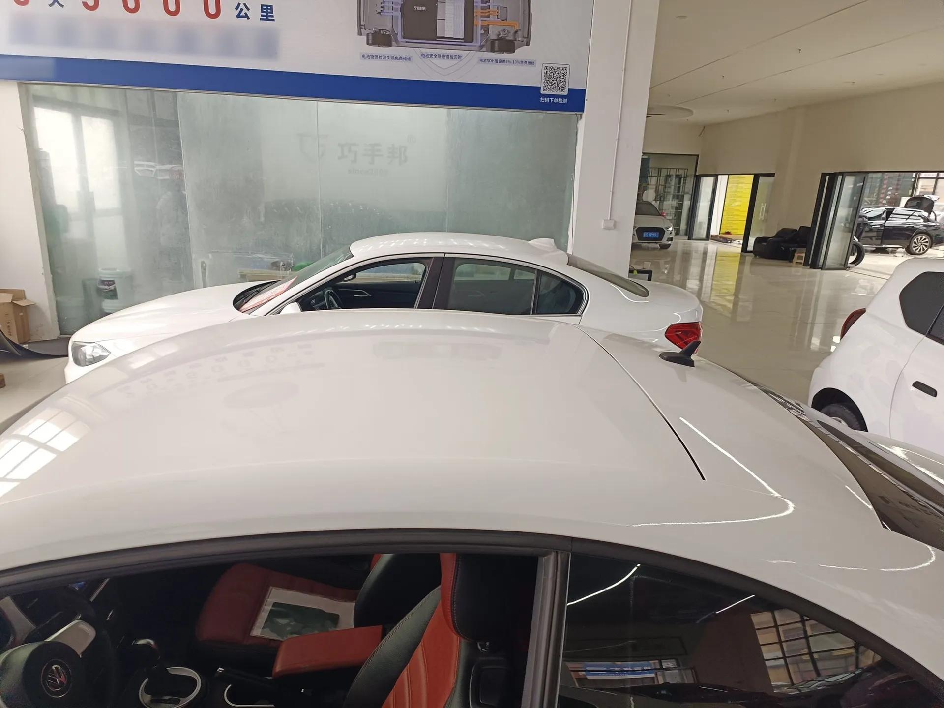 Volkswagen Beetle 2015 180TSI model — миниатюра 11