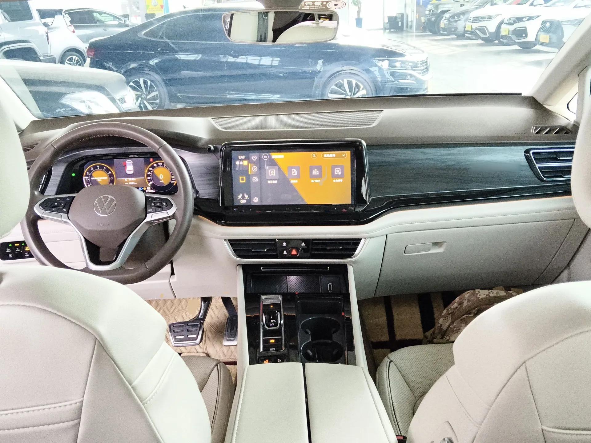 Volkswagen Viloran 2022 380TSI Prestige Edition — миниатюра 16