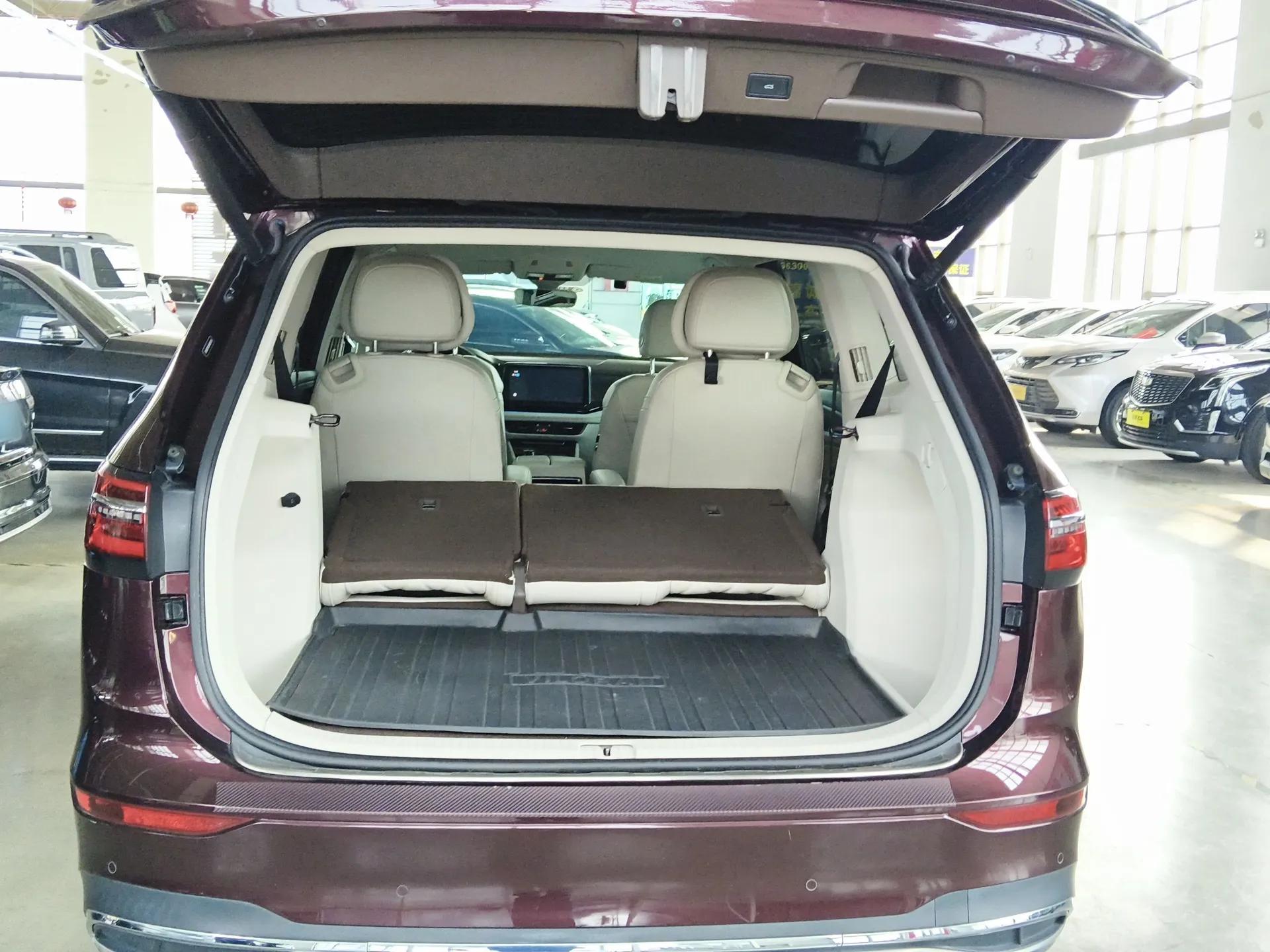 Volkswagen Viloran 2022 380TSI Prestige Edition — миниатюра 25
