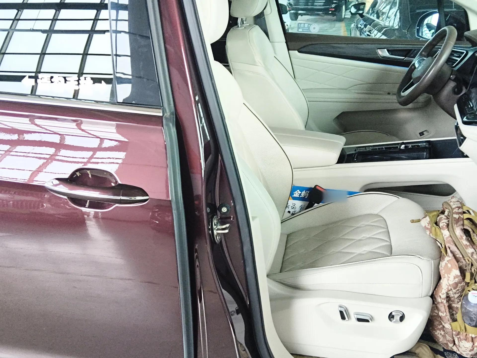Volkswagen Viloran 2022 380TSI Prestige Edition — миниатюра 27