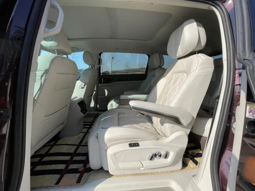 Volkswagen Viloran 2022 380TSI Prestige Edition — миниатюра 6