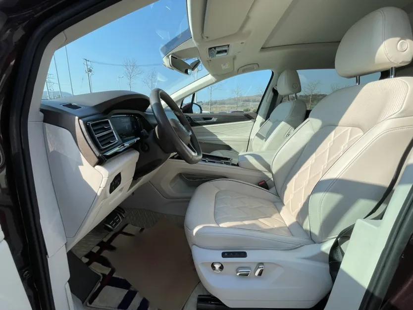Volkswagen Viloran 2022 380TSI Prestige Edition — миниатюра 9