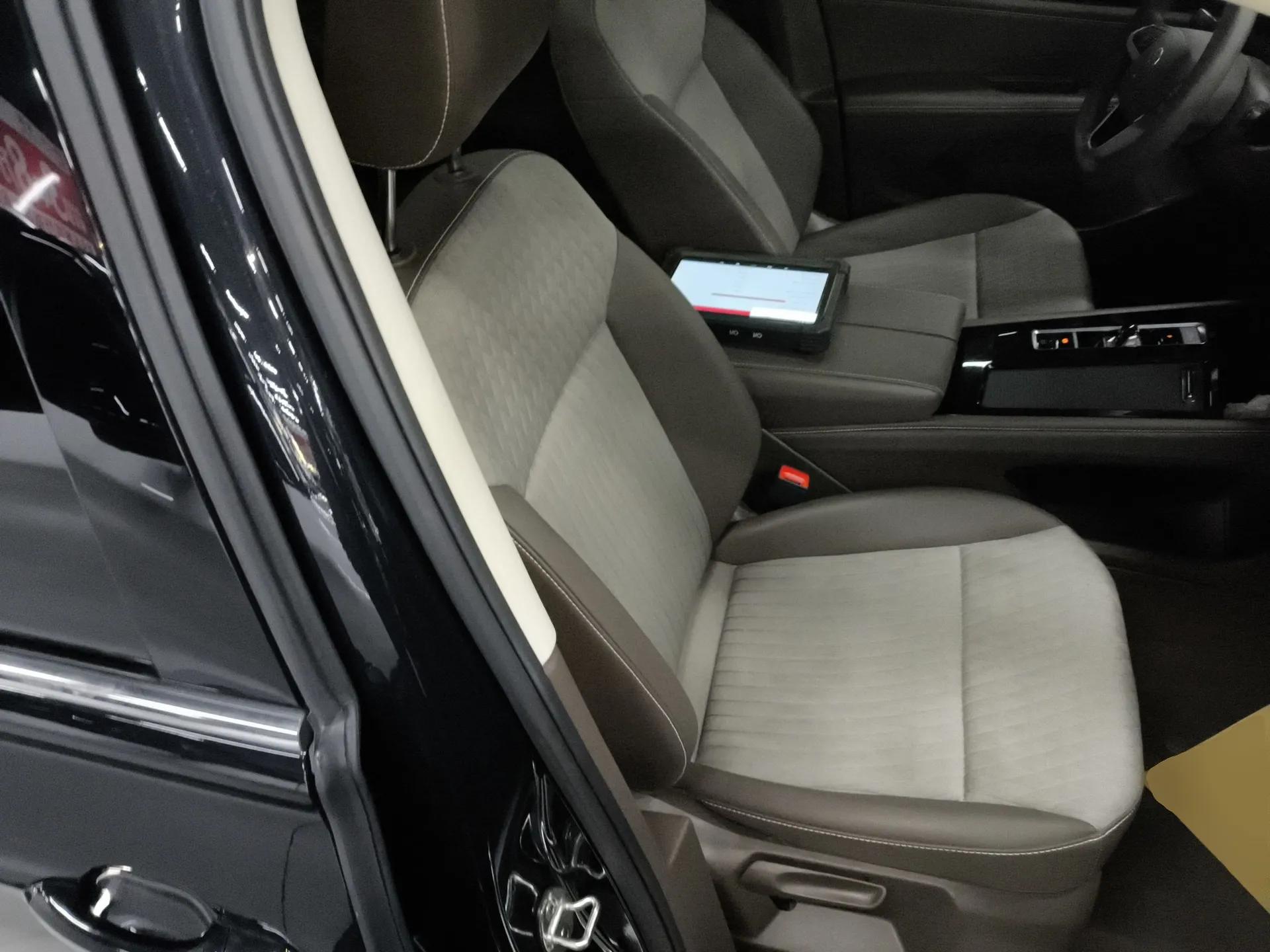 Volkswagen Viloran 2023 Revised 330TSI Business Edition — миниатюра 23