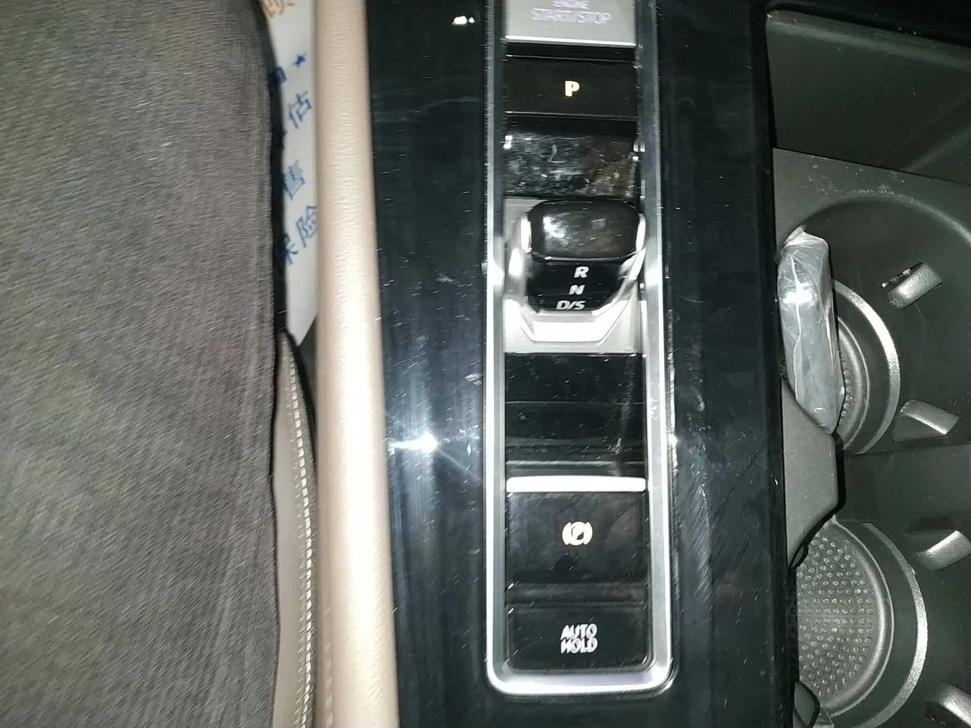 Volkswagen Viloran 2024 380TSI Premium Edition — миниатюра 15