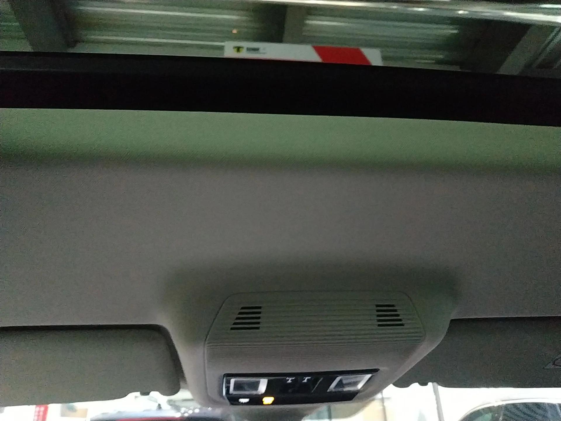 Volkswagen Viloran 2024 380TSI Premium Edition — миниатюра 17