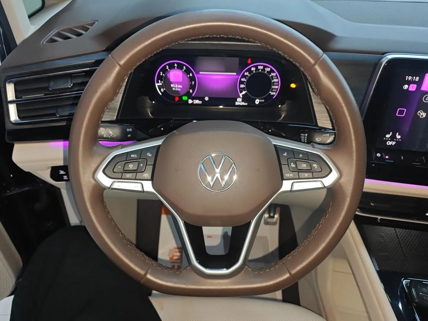 Volkswagen Viloran 2022 380TSI Prestige Edition — миниатюра 12