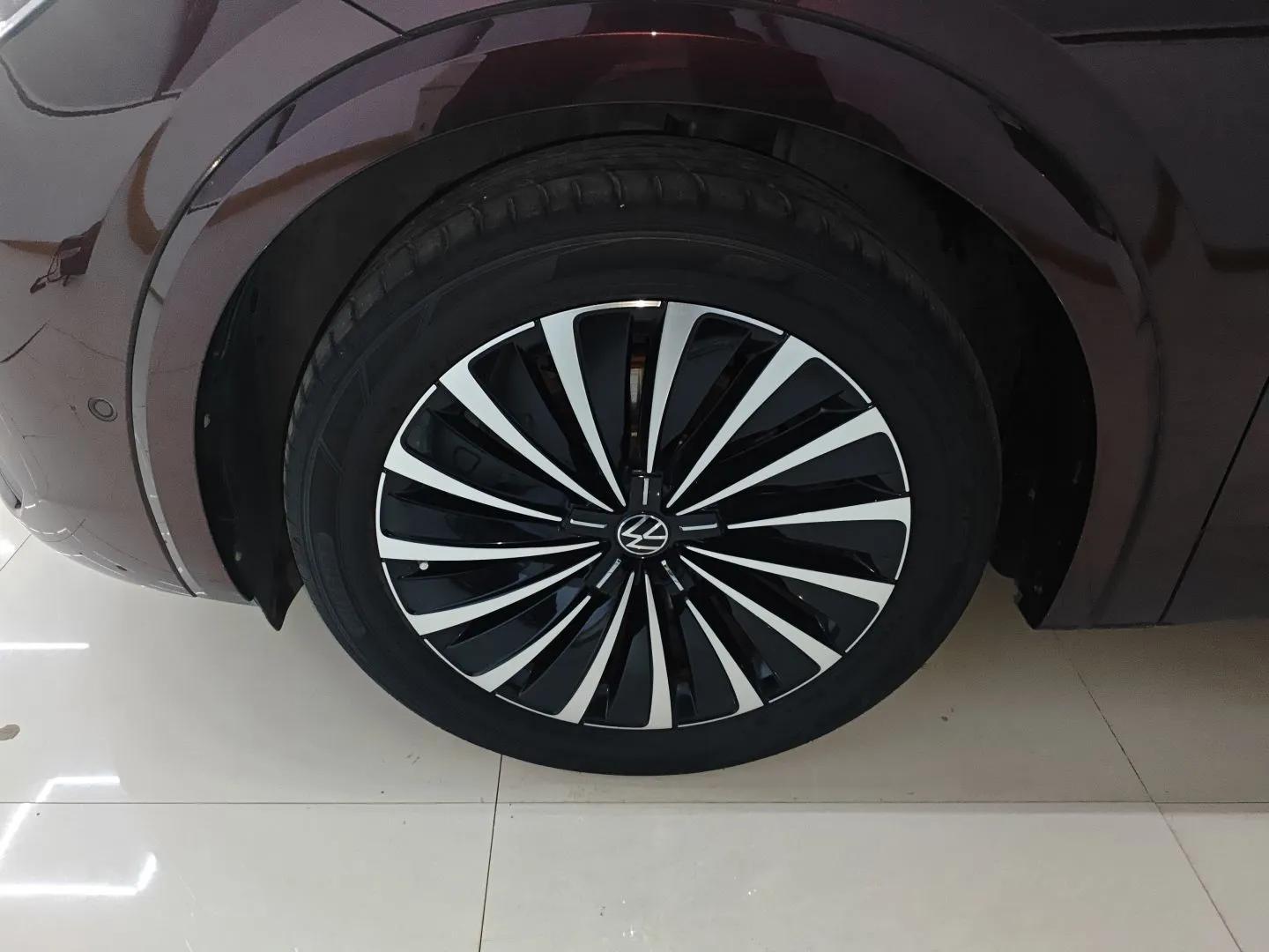 Volkswagen Viloran 2022 380TSI Prestige Edition — миниатюра 9