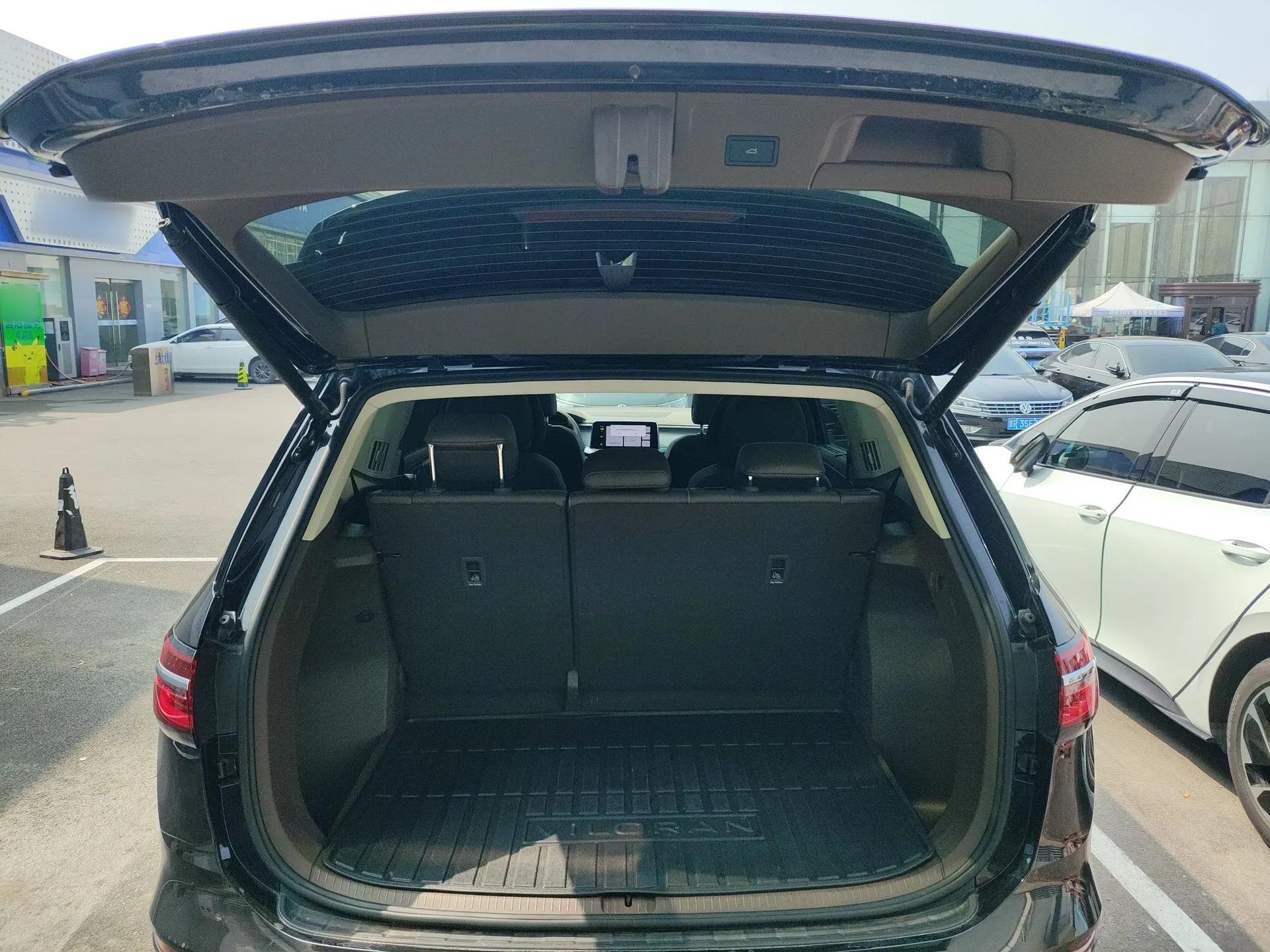 Volkswagen Viloran 2024 380TSI Premium Edition — миниатюра 22
