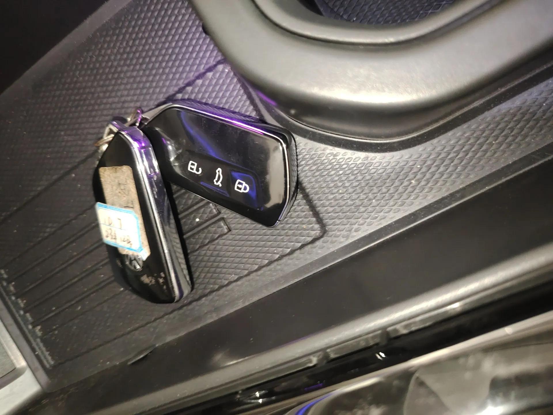 Volkswagen ID.7 VIZZION 2024 First Edition — миниатюра 12