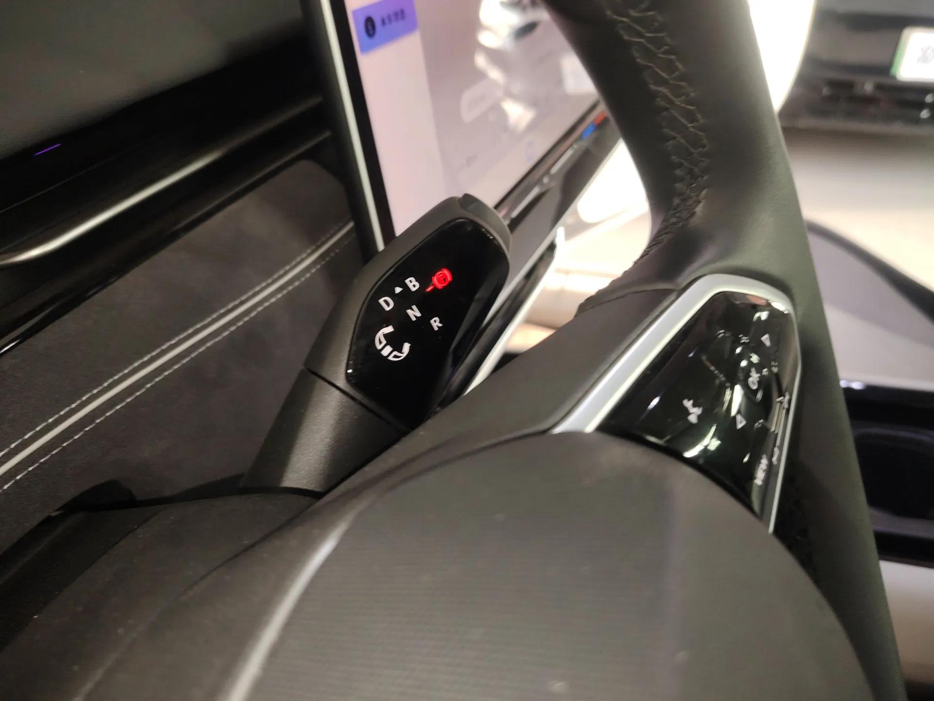 Volkswagen ID.7 VIZZION 2024 First Edition — миниатюра 17
