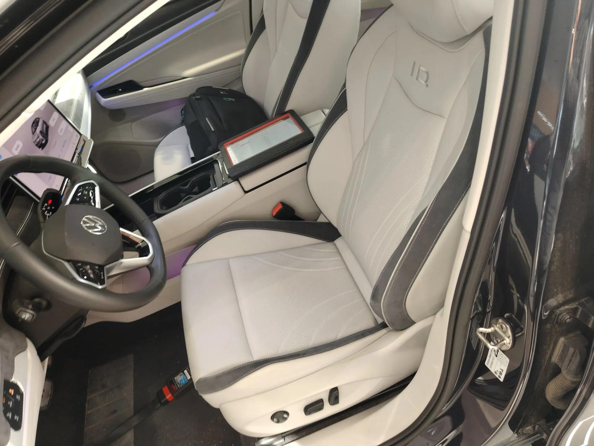Volkswagen ID.7 VIZZION 2024 First Edition — миниатюра 18