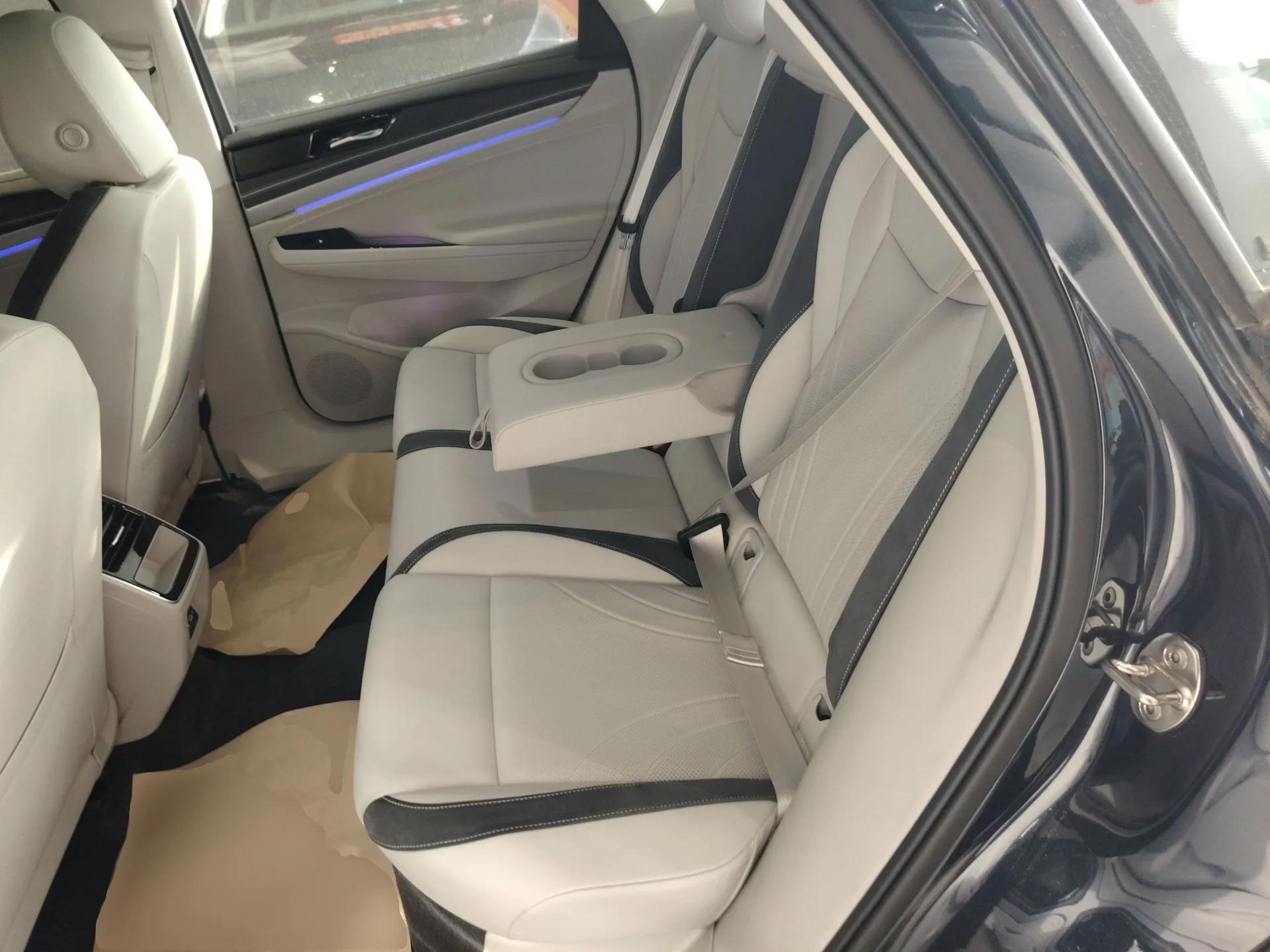 Volkswagen ID.7 VIZZION 2024 First Edition — миниатюра 20