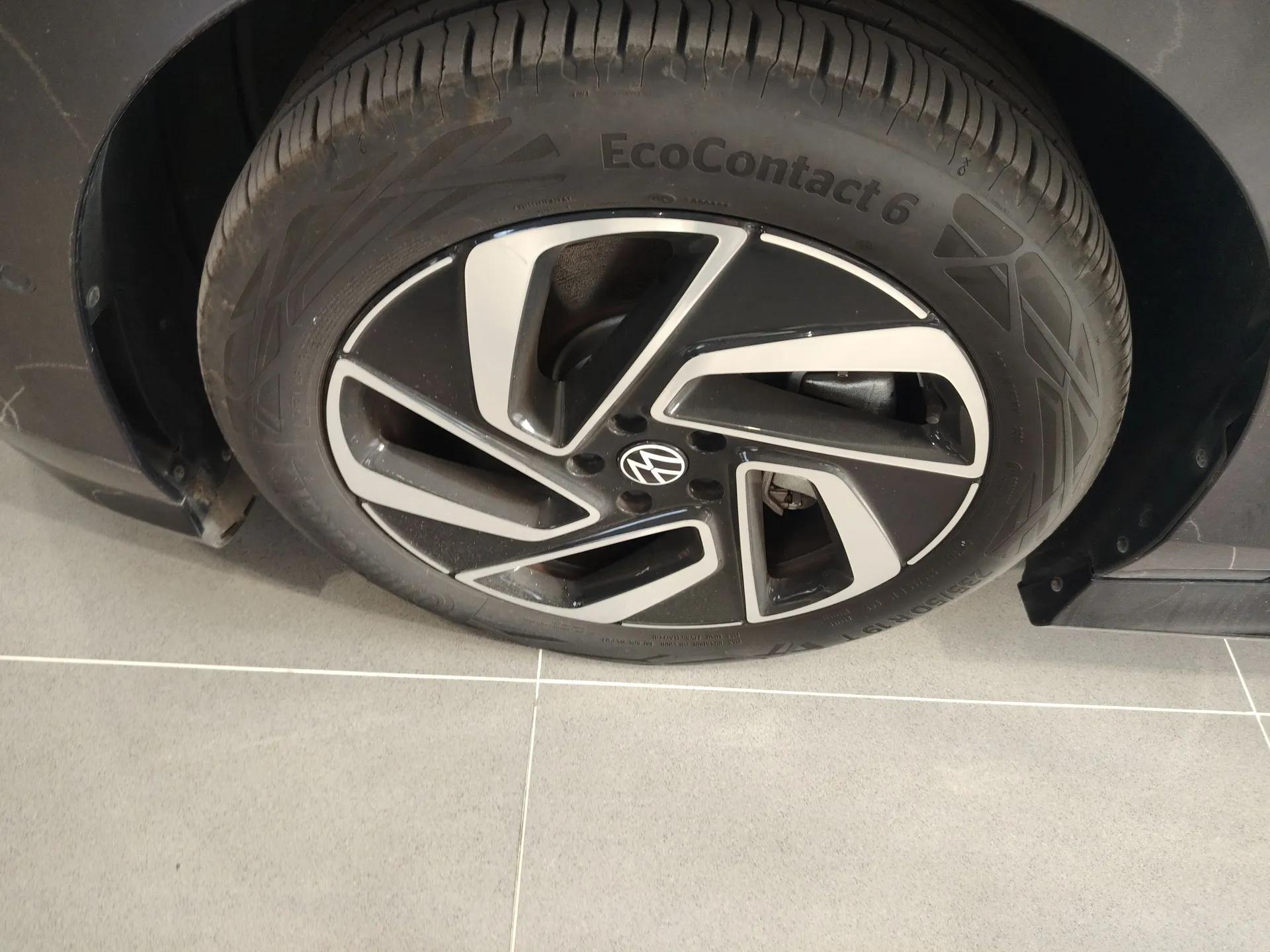 Volkswagen ID.7 VIZZION 2024 First Edition — миниатюра 8