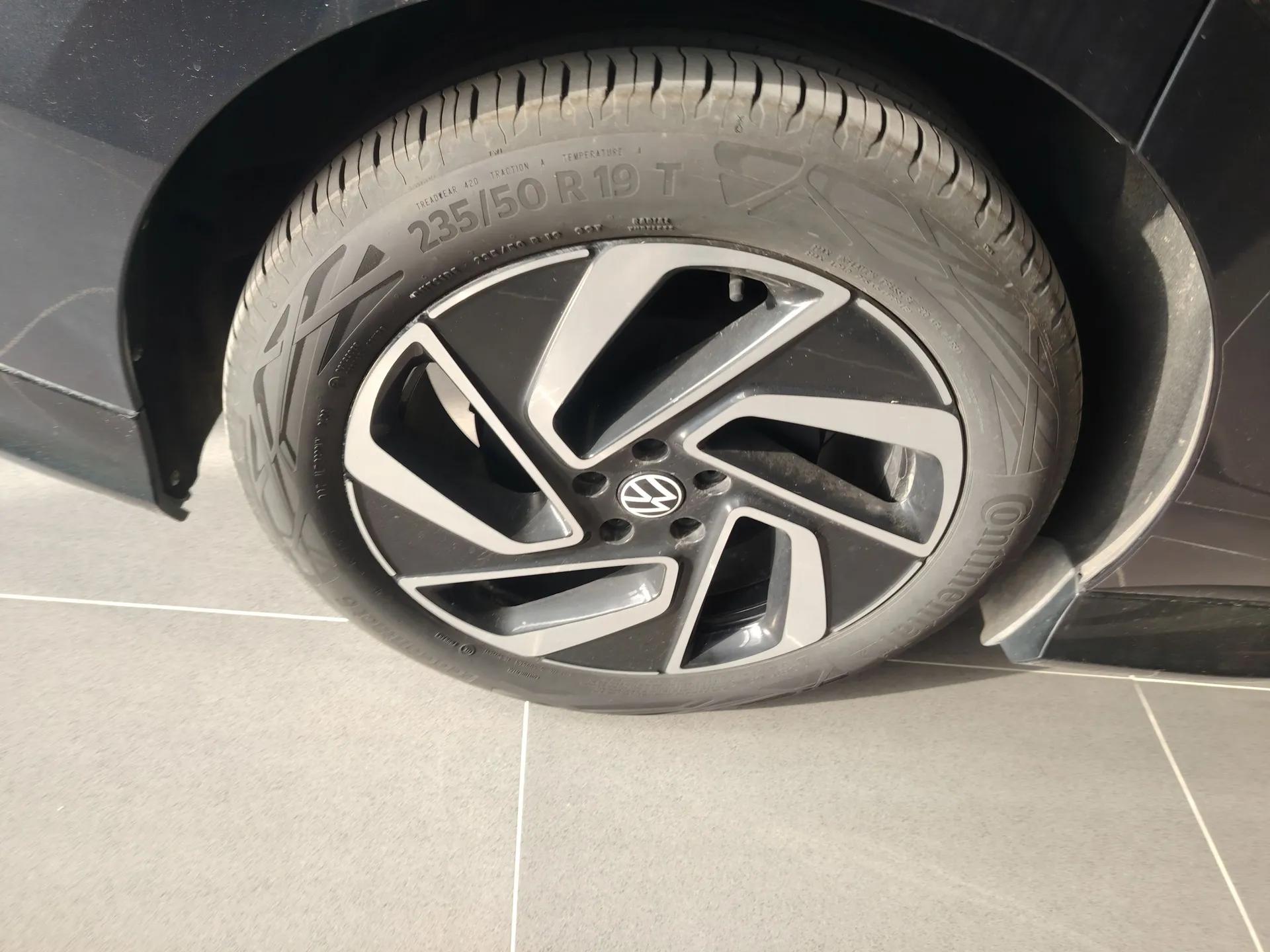 Volkswagen ID.7 VIZZION 2024 First Edition — миниатюра 10