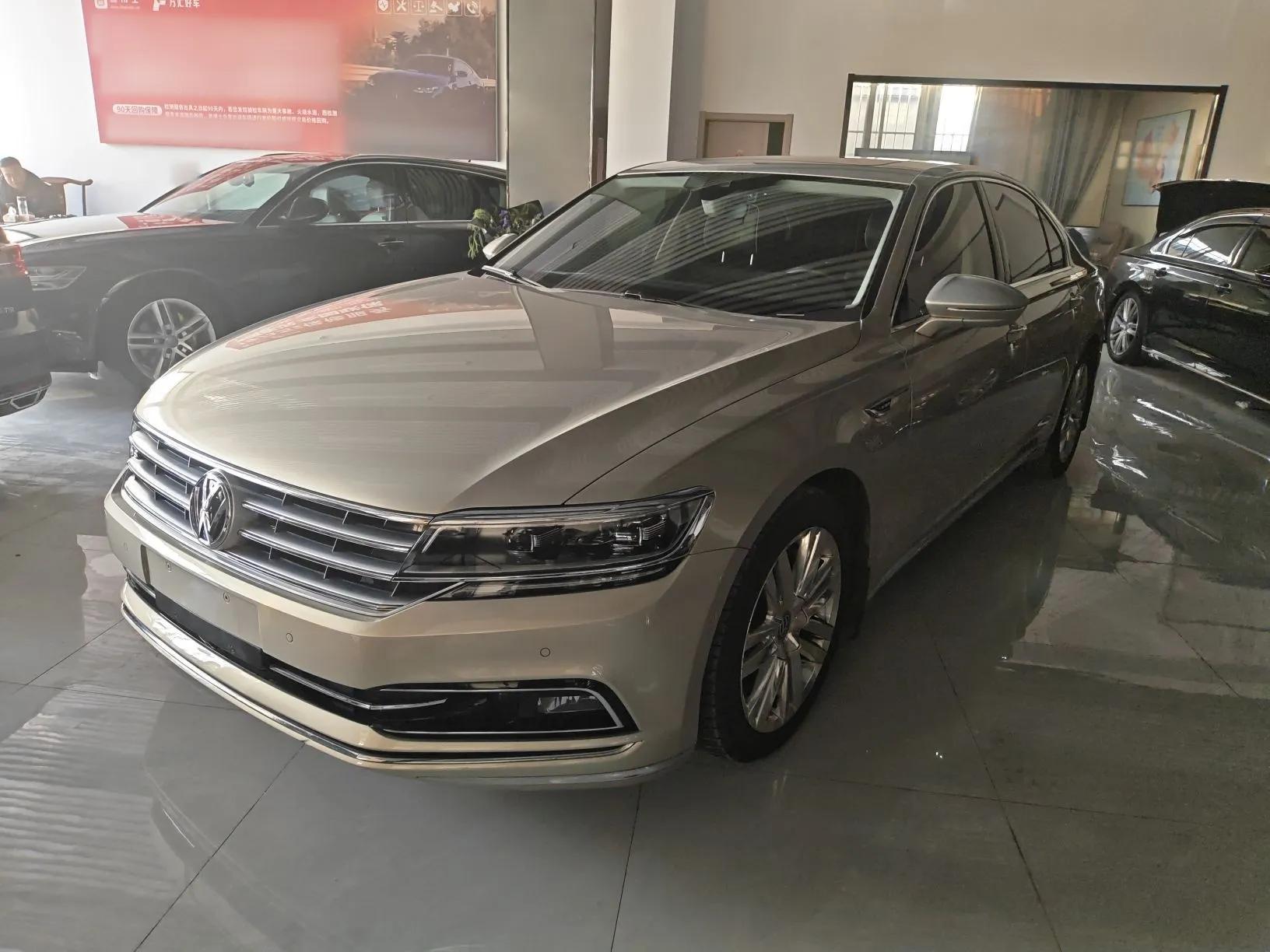Volkswagen Phideon 2018 Revised Version 480 V6 Four-Wheel Drive Luxury Flagship Edition — миниатюра 1