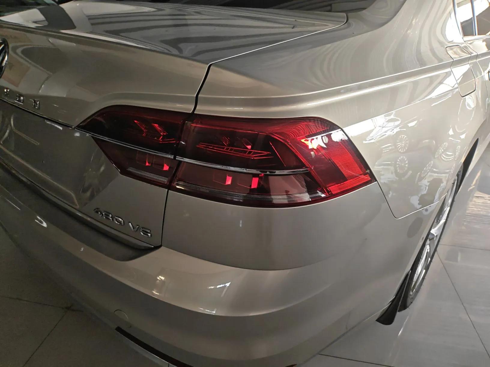 Volkswagen Phideon 2018 Revised Version 480 V6 Four-Wheel Drive Luxury Flagship Edition — миниатюра 8