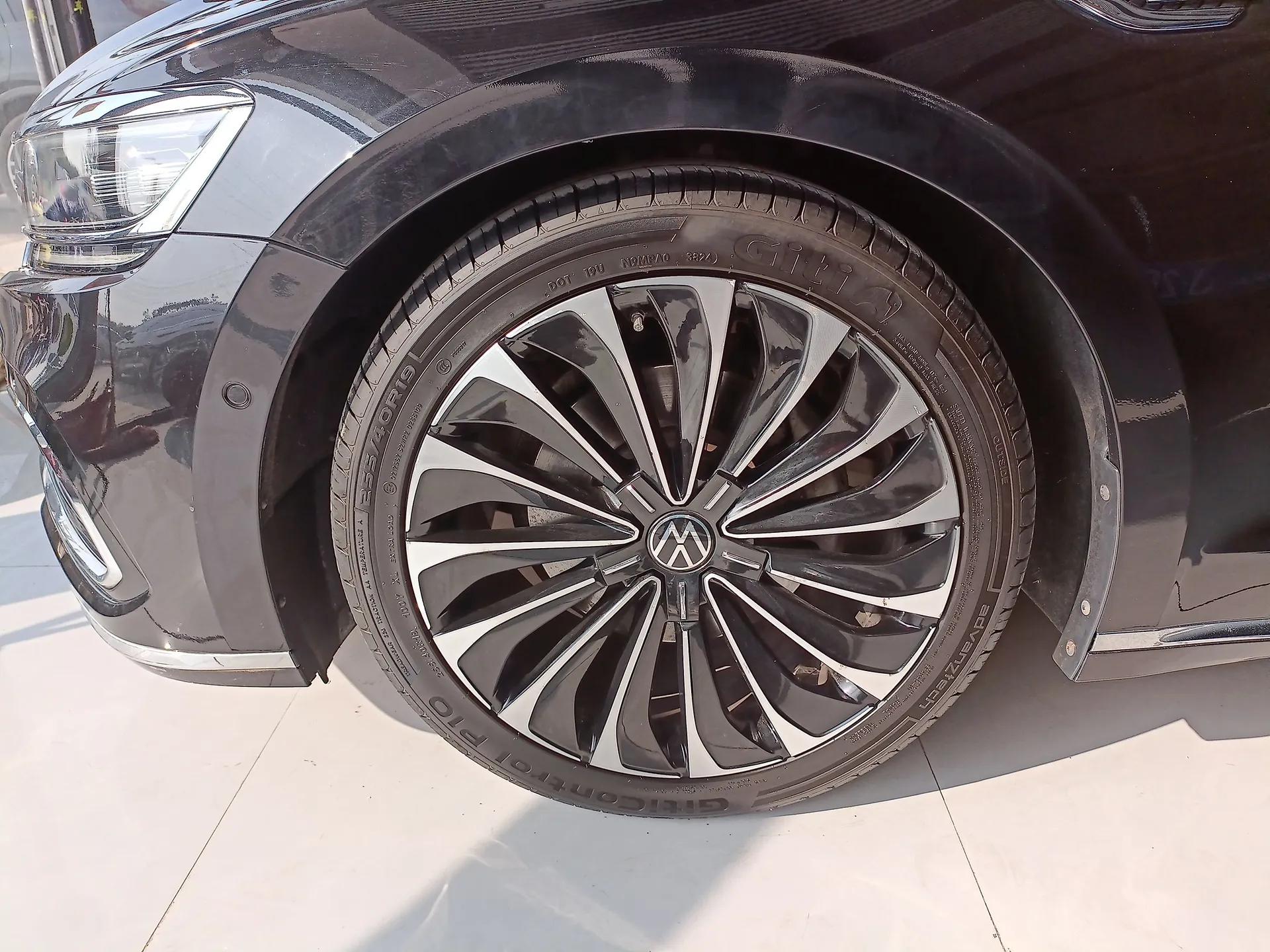 Volkswagen Phideon 2021 380TSI Prestige Edition — миниатюра 8