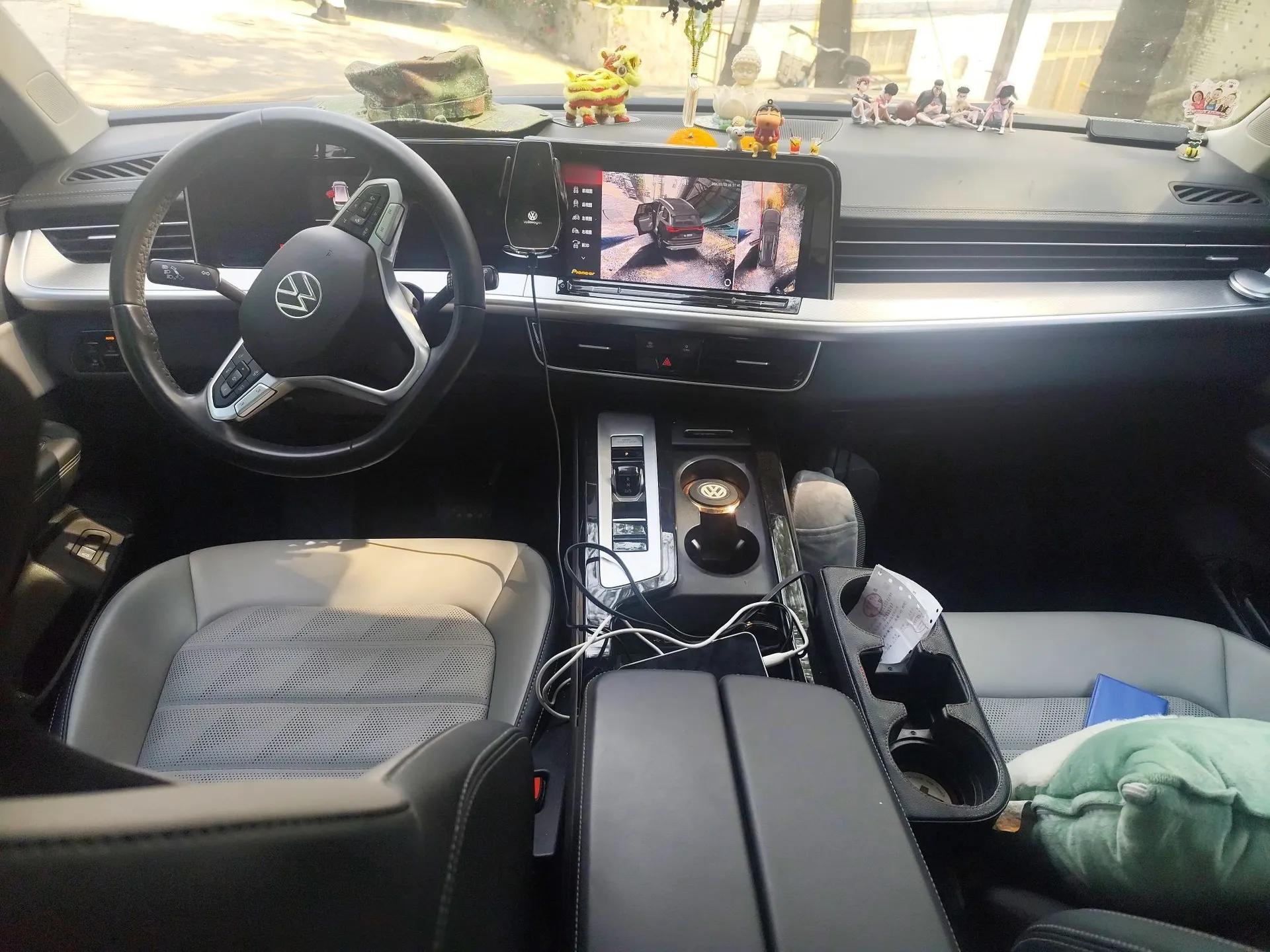 Volkswagen Tavendor 2024 330TSI Luxury Touring Edition — миниатюра 18