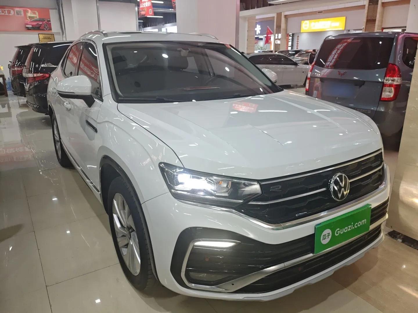 Volkswagen Tayron X 2020 330TSI Two-Wheel Drive Luxury Smart Connectivity Version — миниатюра 3