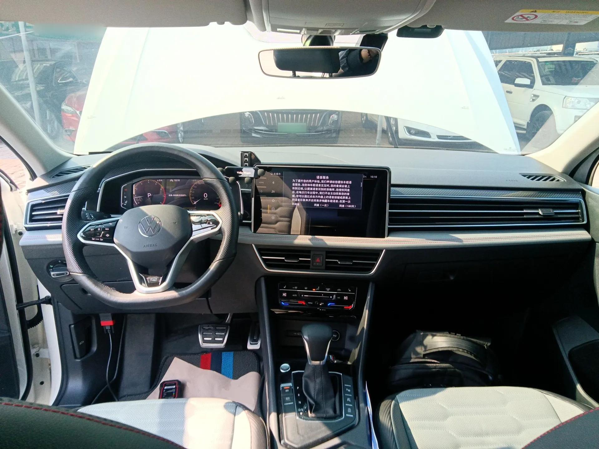 Volkswagen Tiguan X 2022 330TSI Two-Wheel-Drive Flagship Edition — миниатюра 13