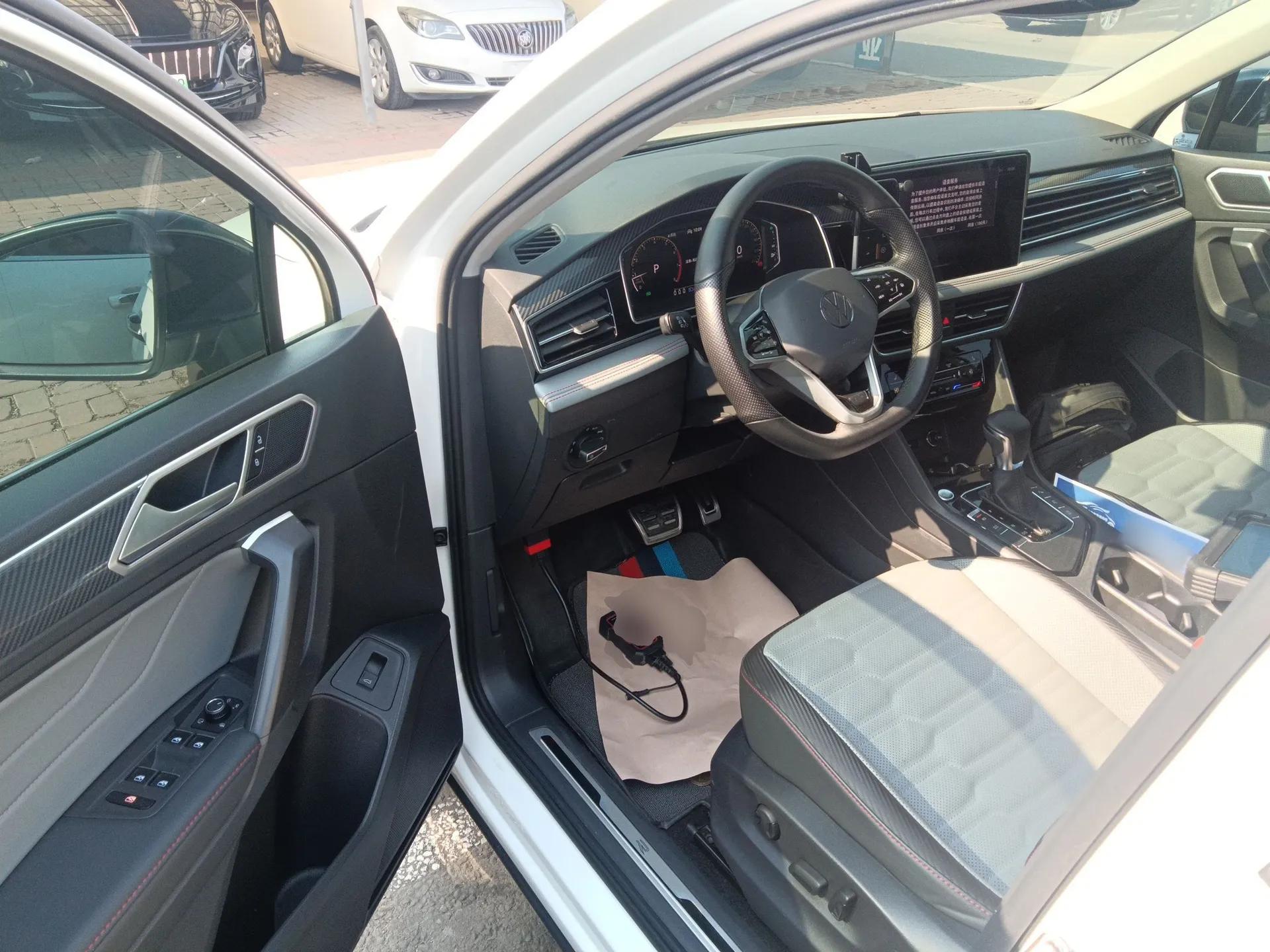 Volkswagen Tiguan X 2022 330TSI Two-Wheel-Drive Flagship Edition — миниатюра 19