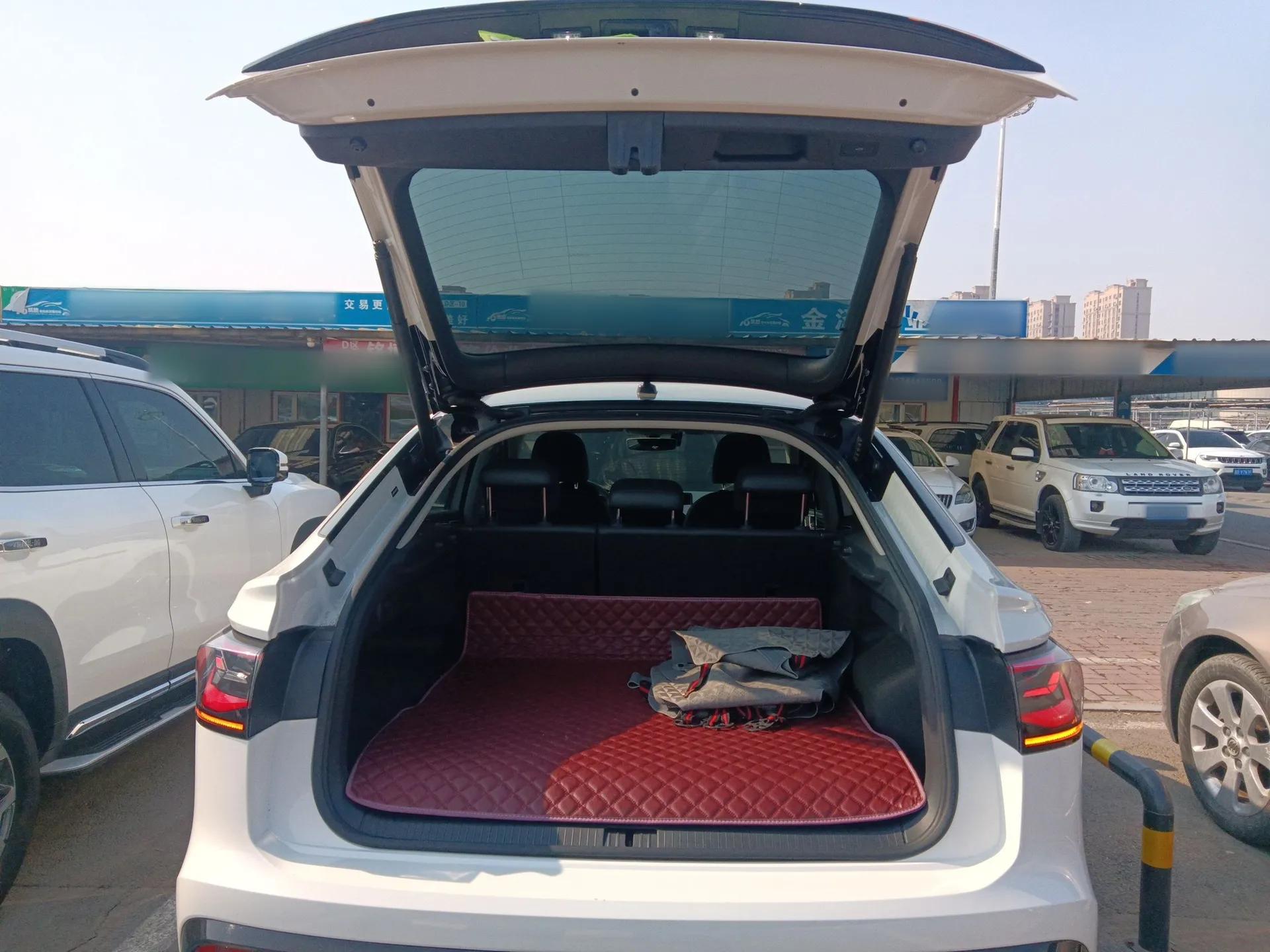 Volkswagen Tiguan X 2022 330TSI Two-Wheel-Drive Flagship Edition — миниатюра 22