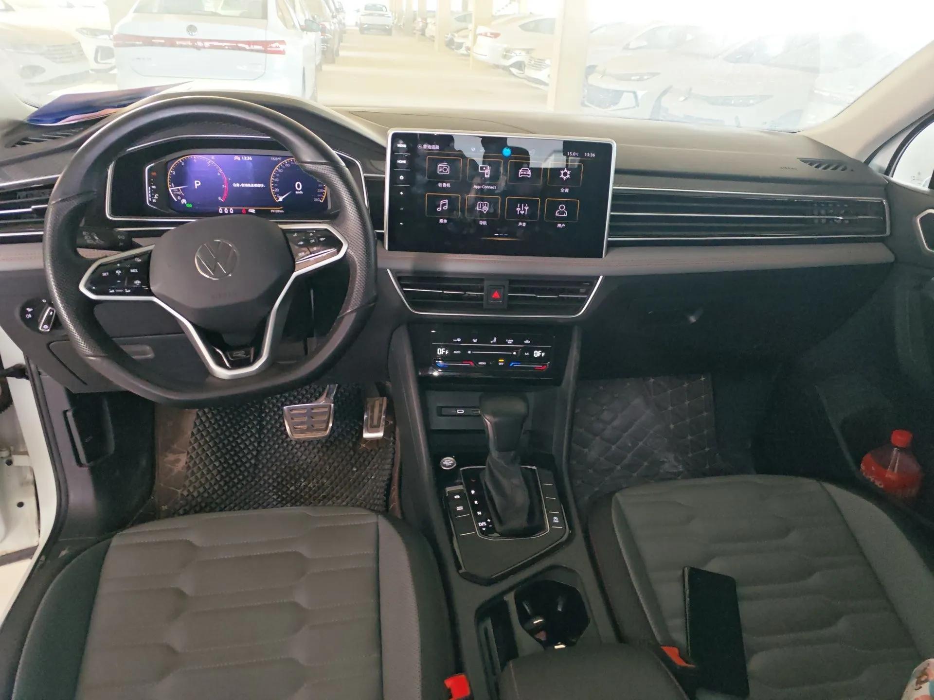 Volkswagen Tiguan X 2023 330TSI Two-Wheel Drive Luxury Edition — миниатюра 13