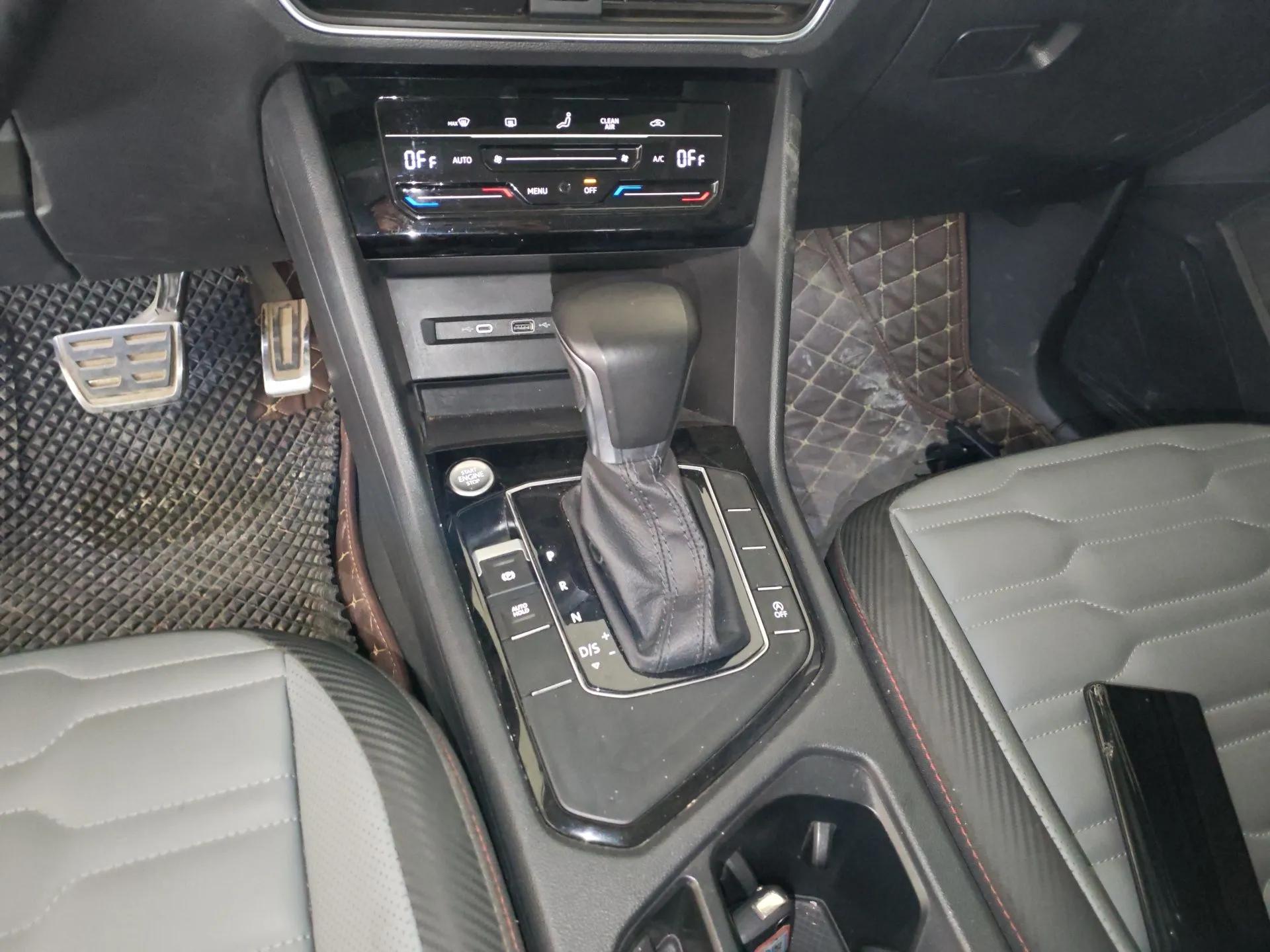 Volkswagen Tiguan X 2023 330TSI Two-Wheel Drive Luxury Edition — миниатюра 17