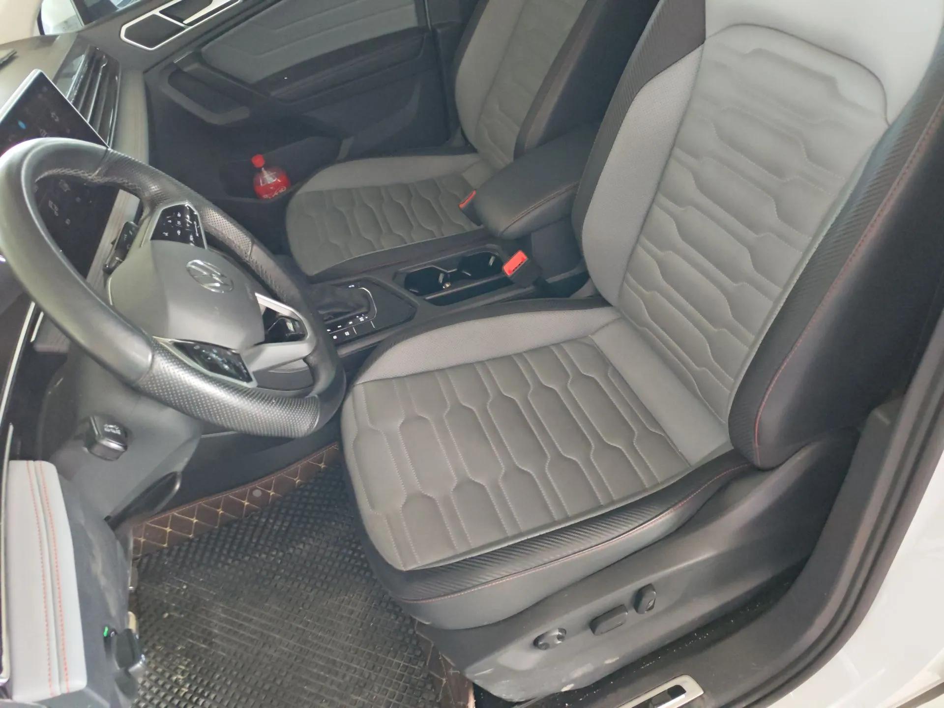 Volkswagen Tiguan X 2023 330TSI Two-Wheel Drive Luxury Edition — миниатюра 18
