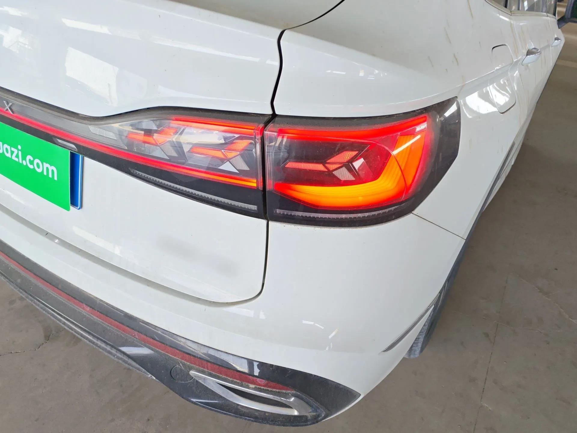Volkswagen Tiguan X 2023 330TSI Two-Wheel Drive Luxury Edition — миниатюра 7