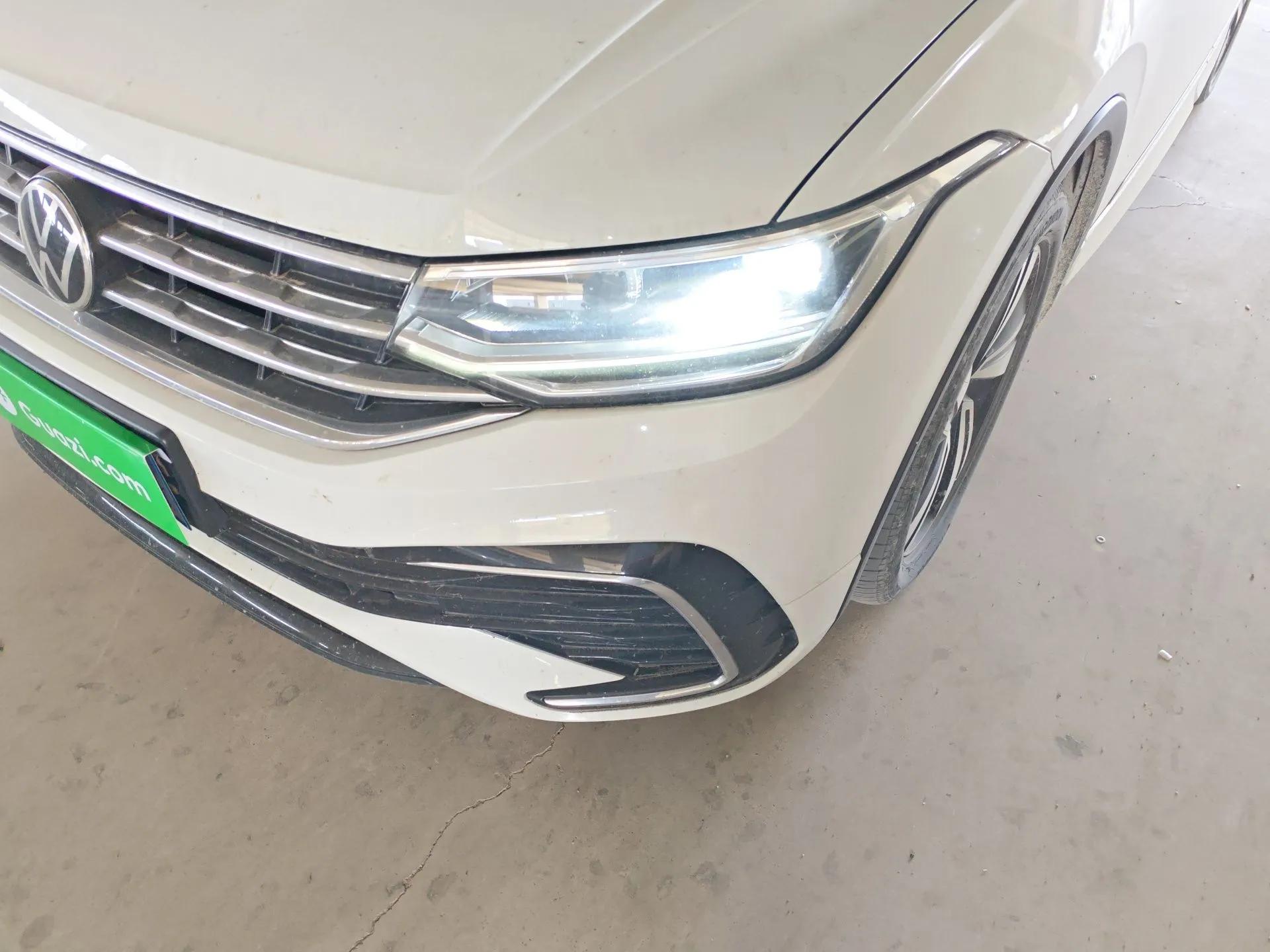 Volkswagen Tiguan X 2023 330TSI Two-Wheel Drive Luxury Edition — миниатюра 9