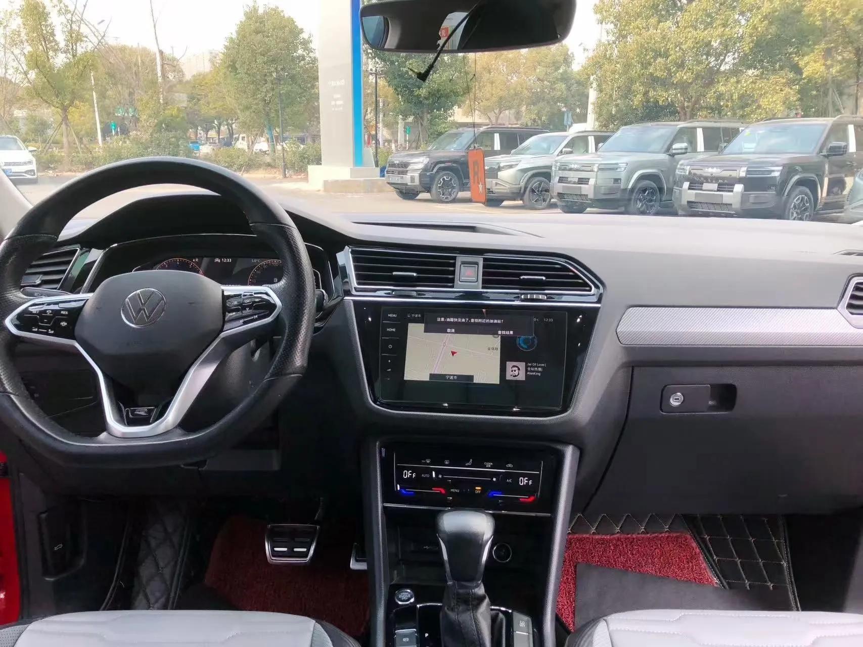 Volkswagen Tiguan X 2021 330TSI Two-Wheel-Drive Flagship Edition — миниатюра 22