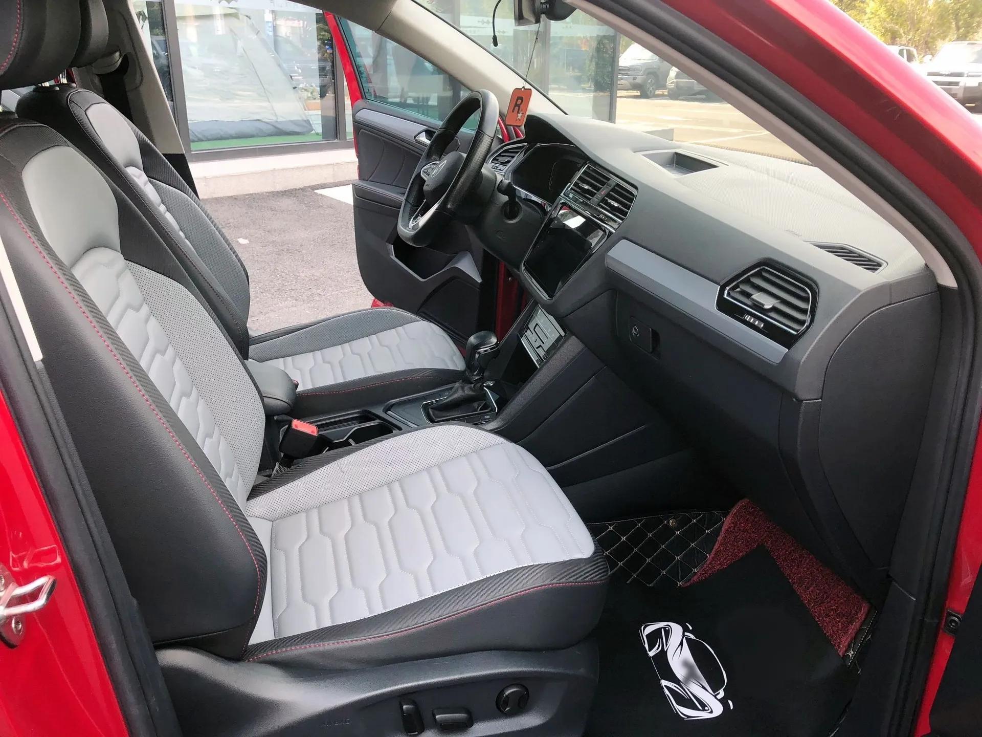 Volkswagen Tiguan X 2021 330TSI Two-Wheel-Drive Flagship Edition — миниатюра 23