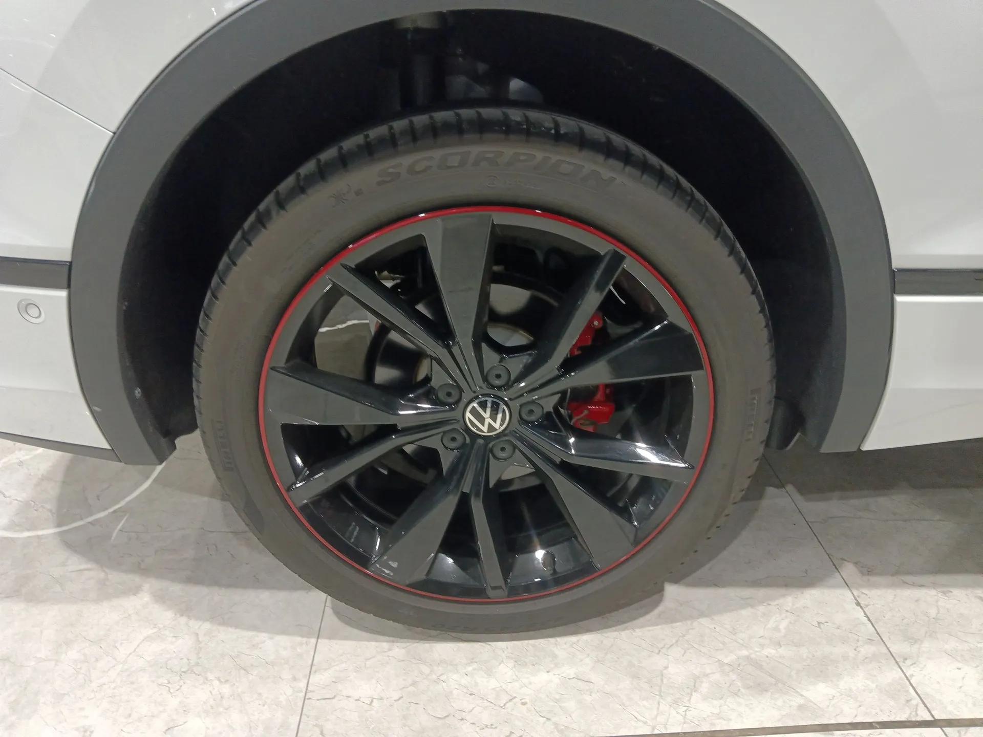 Volkswagen Tiguan X 2023 330TSI Two-Wheel-Drive Prestige Flagship Edition — миниатюра 10