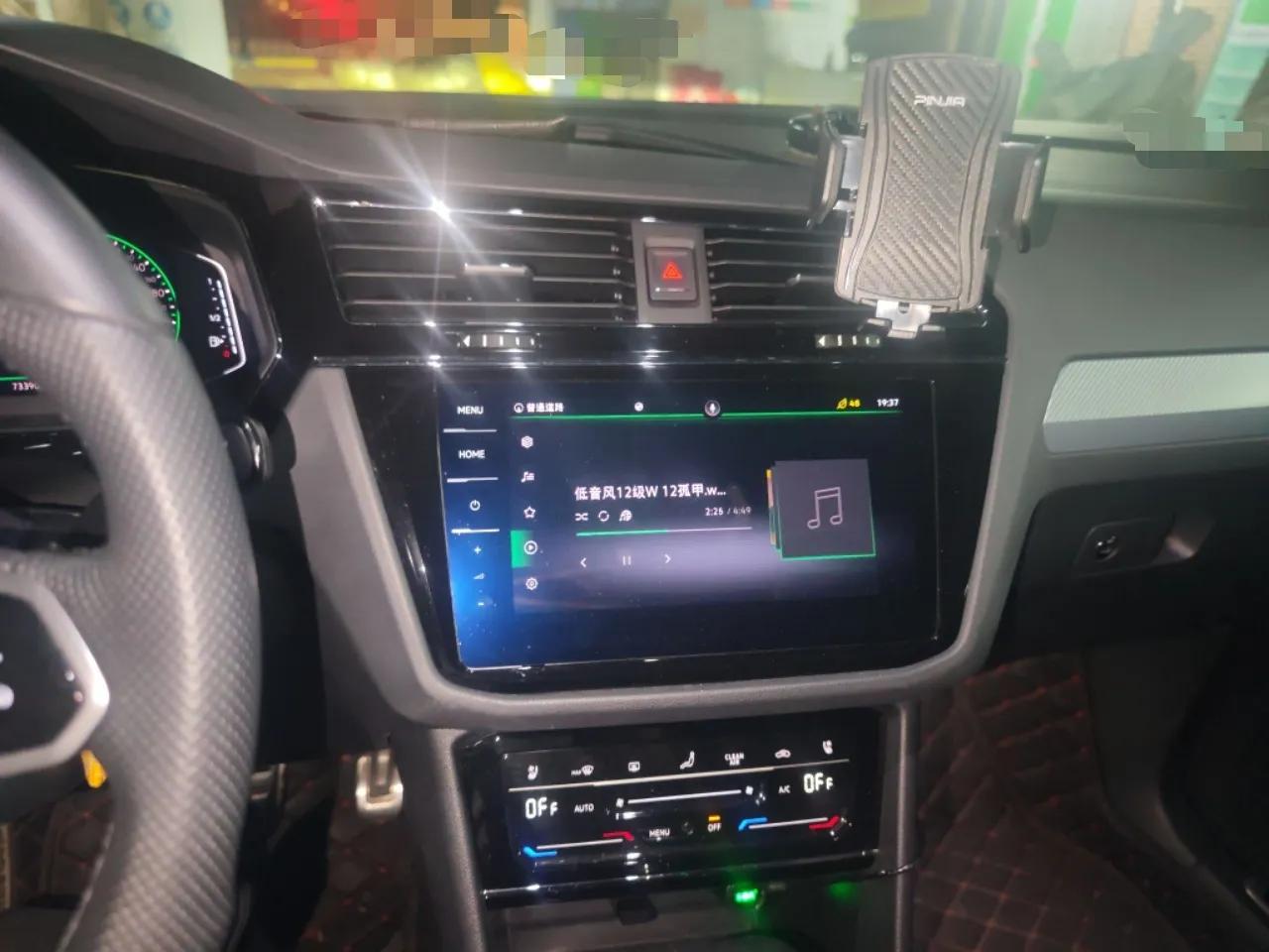 Volkswagen Tiguan X 2021 330TSI Two-Wheel-Drive Prestige Flagship Edition — миниатюра 12