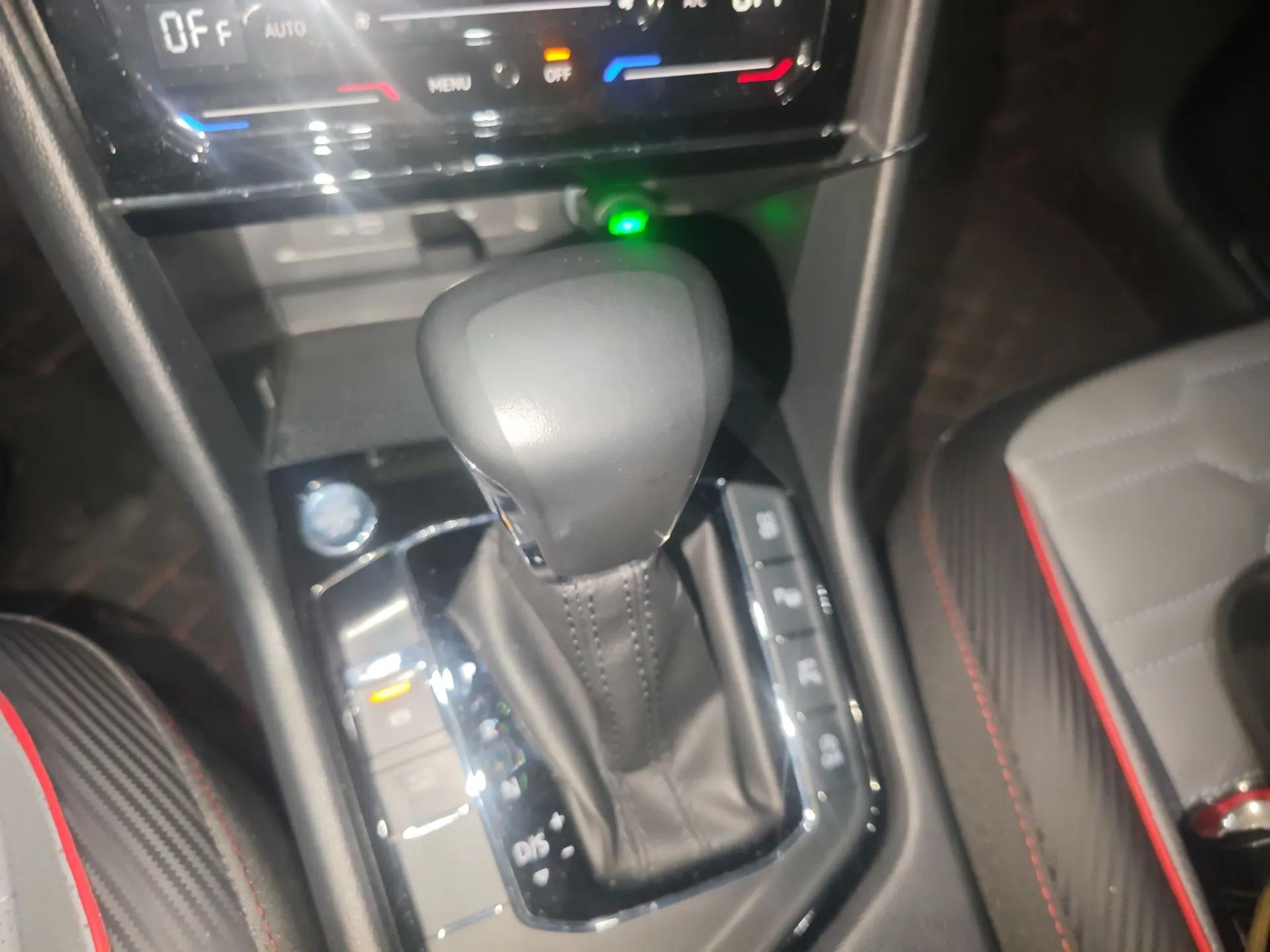 Volkswagen Tiguan X 2021 330TSI Two-Wheel-Drive Prestige Flagship Edition — миниатюра 13