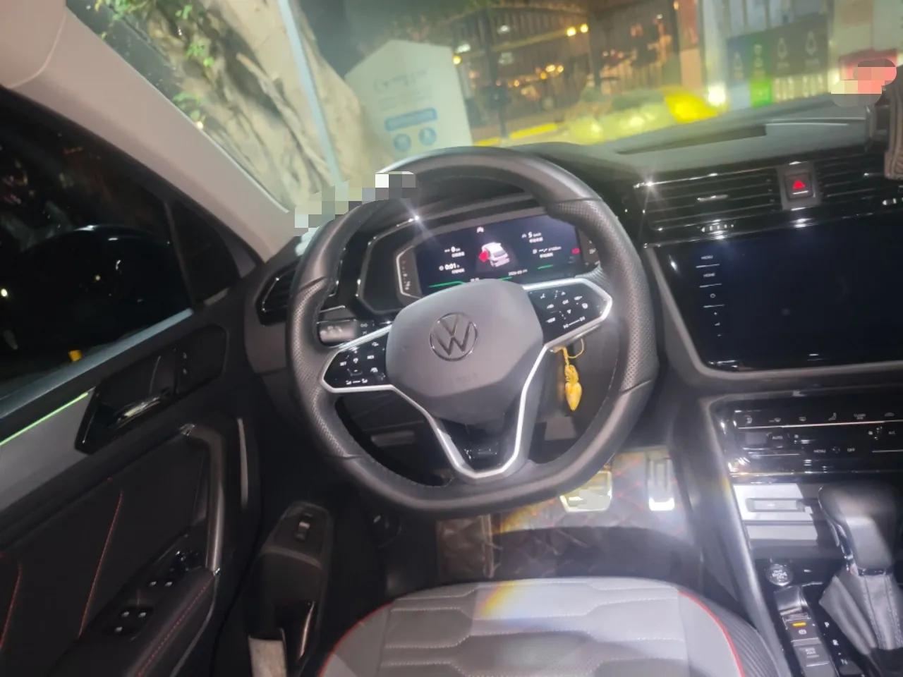 Volkswagen Tiguan X 2021 330TSI Two-Wheel-Drive Prestige Flagship Edition — миниатюра 9