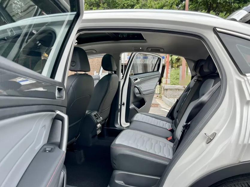 Volkswagen Tiguan X 2021 330TSI Two-Wheel Drive Enjoyment Version — миниатюра 24