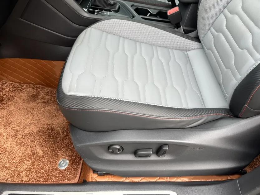 Volkswagen Tiguan X 2021 330TSI Two-Wheel Drive Enjoyment Version — миниатюра 12