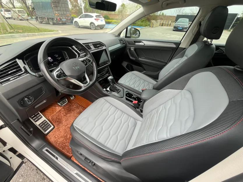 Volkswagen Tiguan X 2021 330TSI Two-Wheel Drive Enjoyment Version — миниатюра 19
