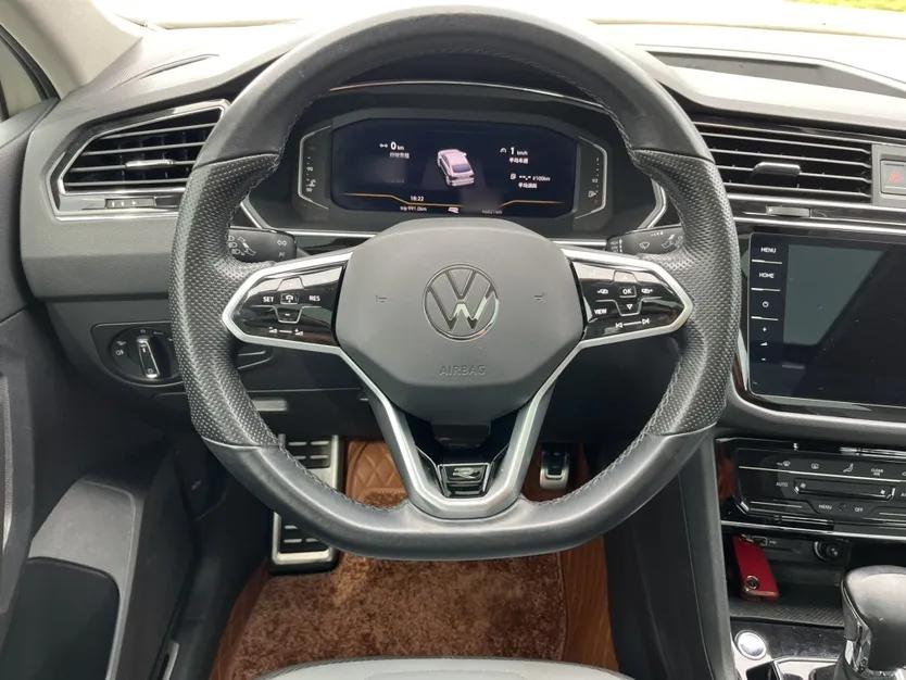 Volkswagen Tiguan X 2021 330TSI Two-Wheel Drive Enjoyment Version — миниатюра 8