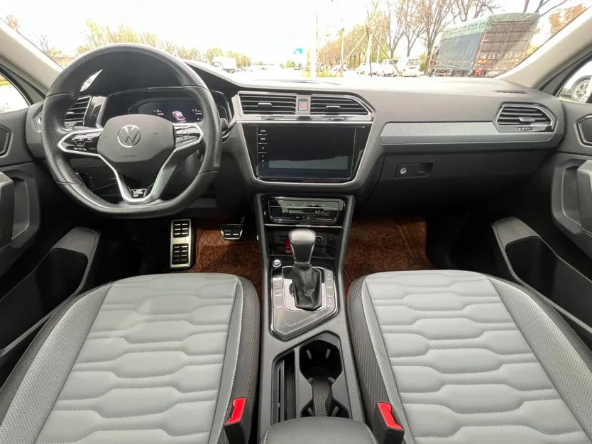 Volkswagen Tiguan X 2021 330TSI Two-Wheel Drive Enjoyment Version — миниатюра 9