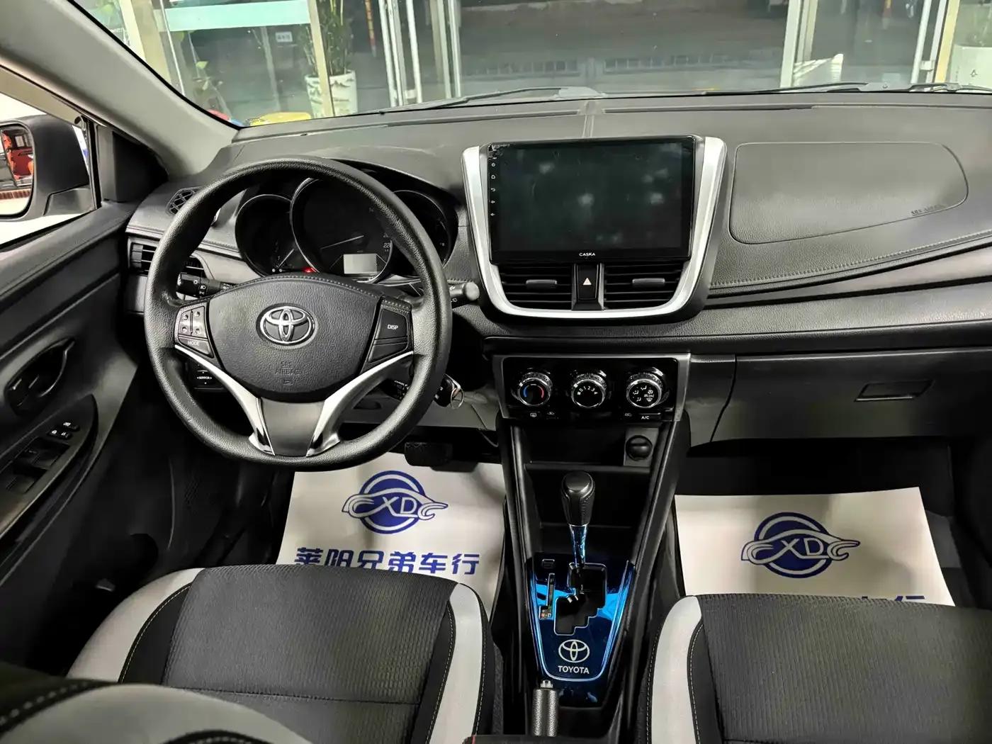 YARiS L Zhixuan 2022 1.5L CVT Leading PLUS Edition — миниатюра 5