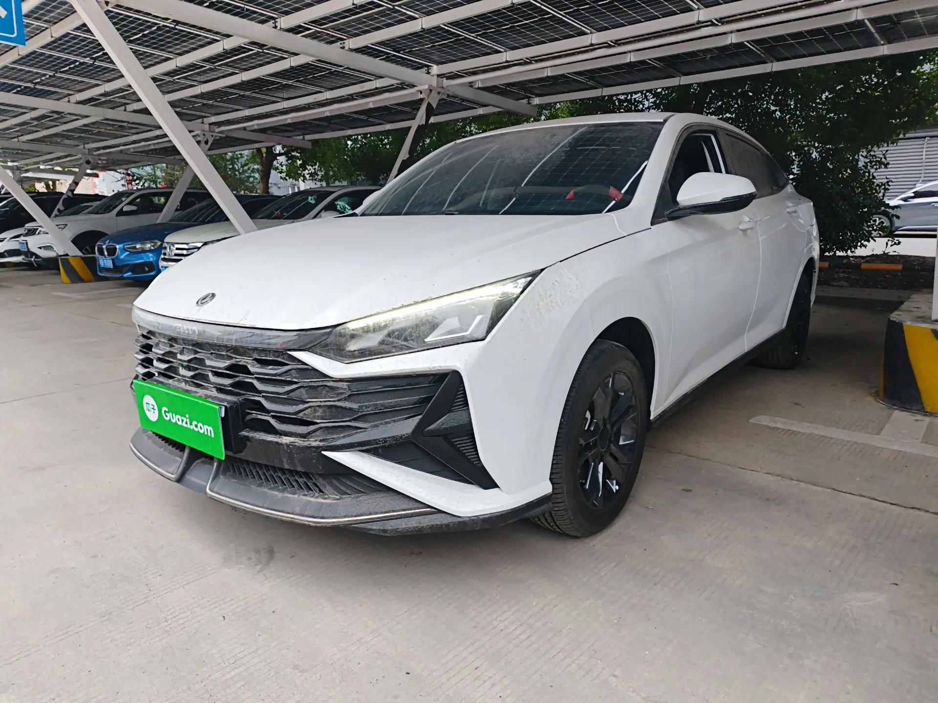 Dongfeng Aeolus Yixuan 2025 1.5L Automatic Luxury Version — миниатюра 1