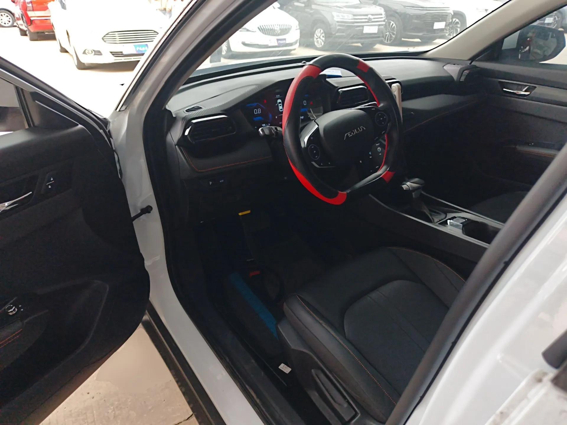 Dongfeng Aeolus Yixuan 2025 1.5L Automatic Luxury Version — миниатюра 19