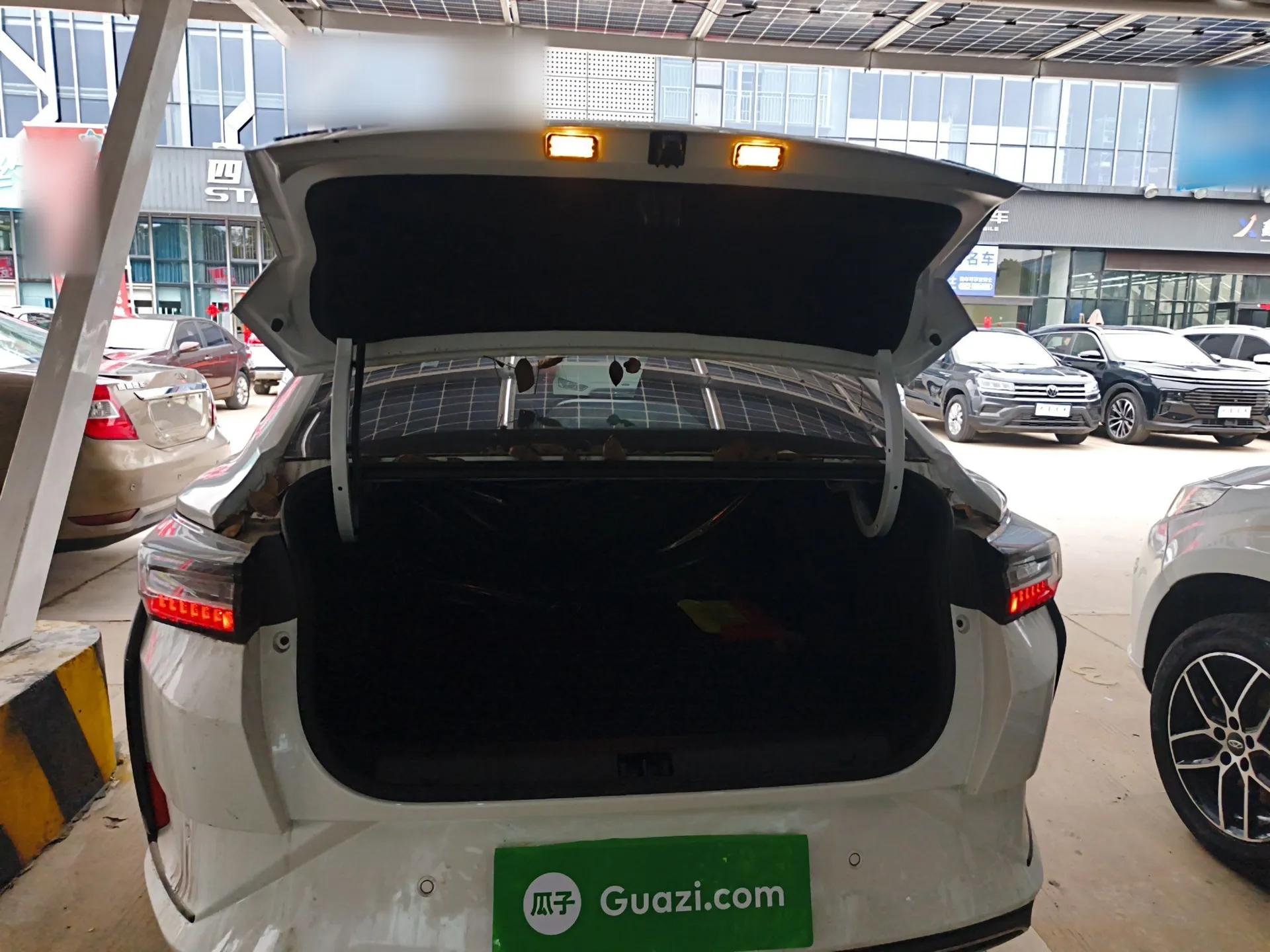 Dongfeng Aeolus Yixuan 2025 1.5L Automatic Luxury Version — миниатюра 22