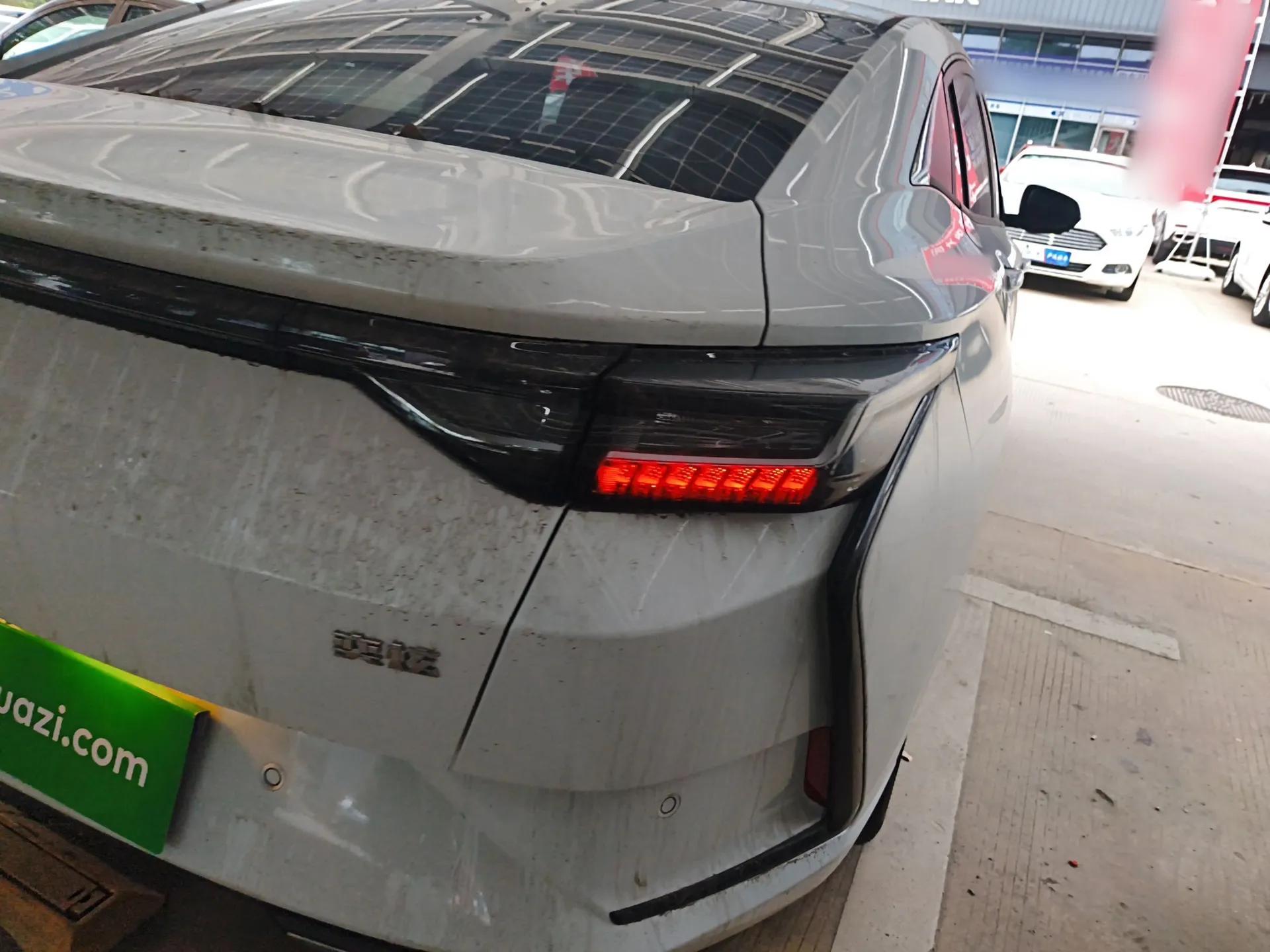 Dongfeng Aeolus Yixuan 2025 1.5L Automatic Luxury Version — миниатюра 7