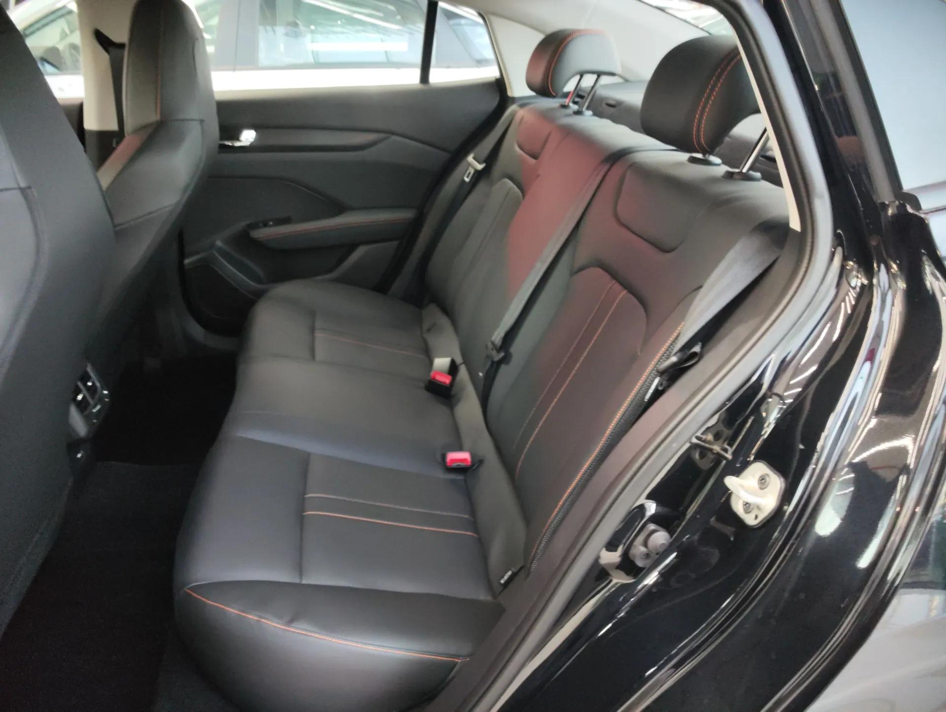Dongfeng Aeolus Yixuan 2025 1.5L Automatic Luxury Version — миниатюра 20